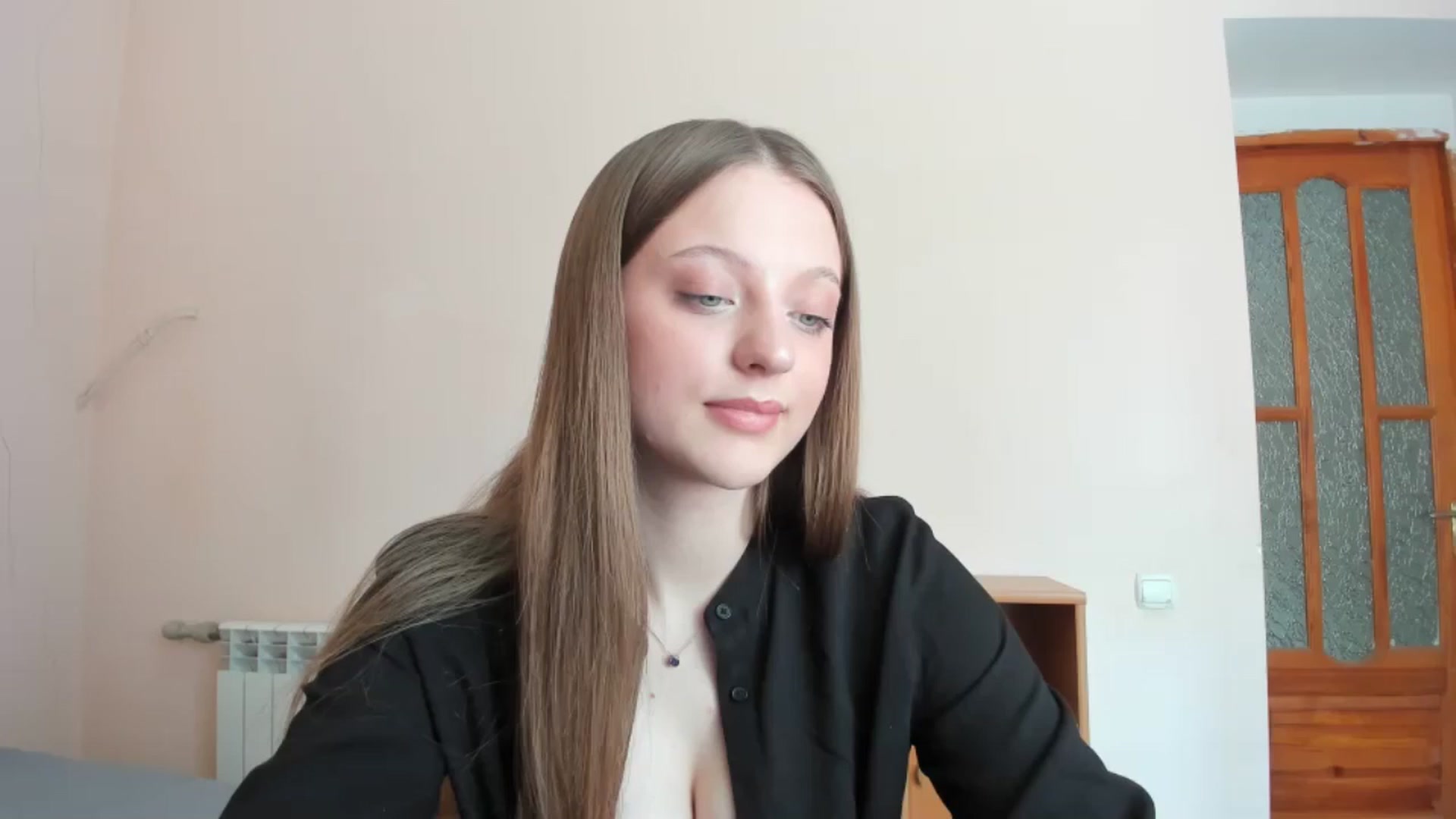 Gallery image thumbnail from Evalimi's myfreecams stream on, 06/22/2025, 11:41 image 17 of 20