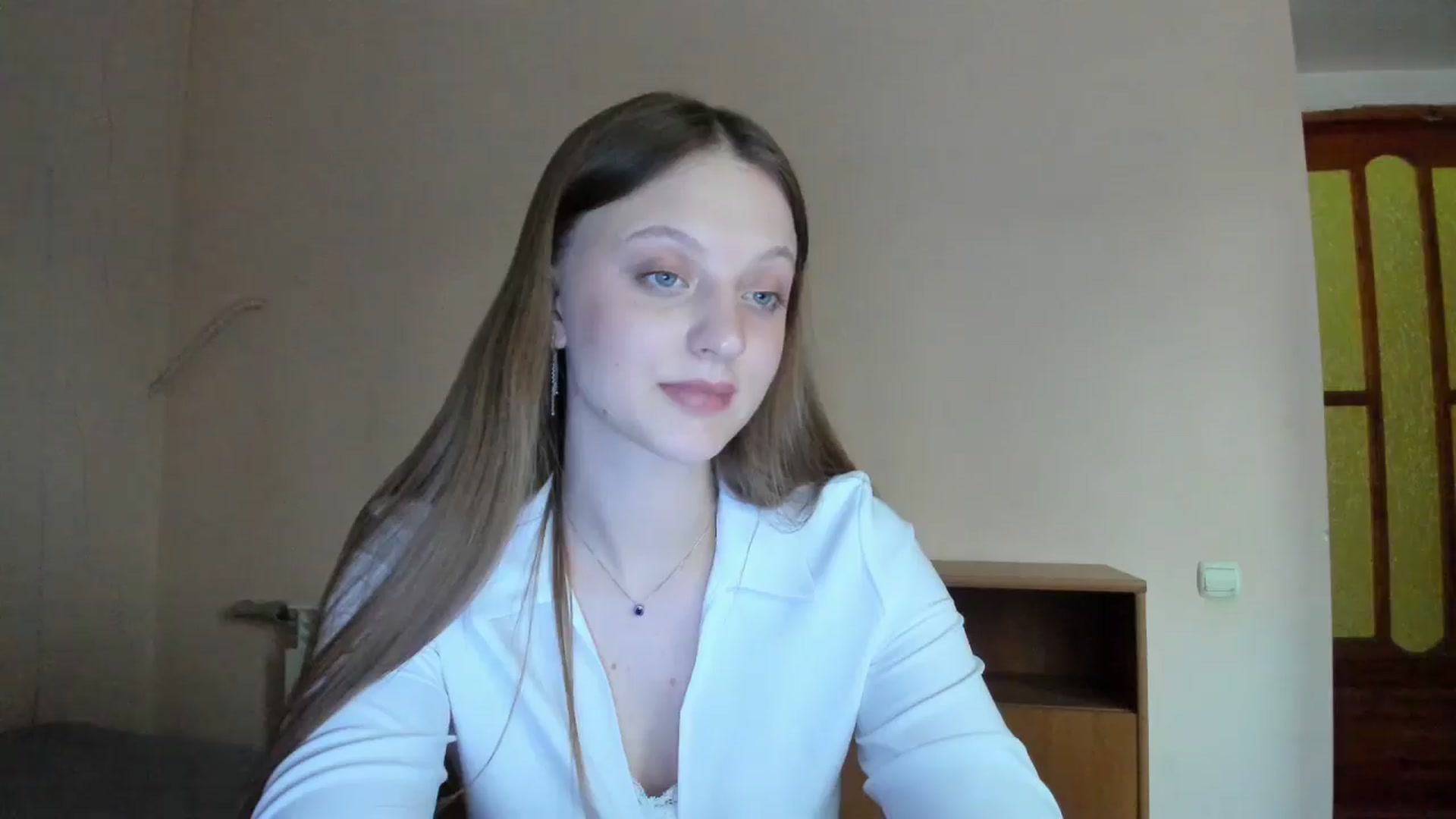Gallery image thumbnail from Evalimi's myfreecams stream on, 06/23/2025, 18:09 image 15 of 20