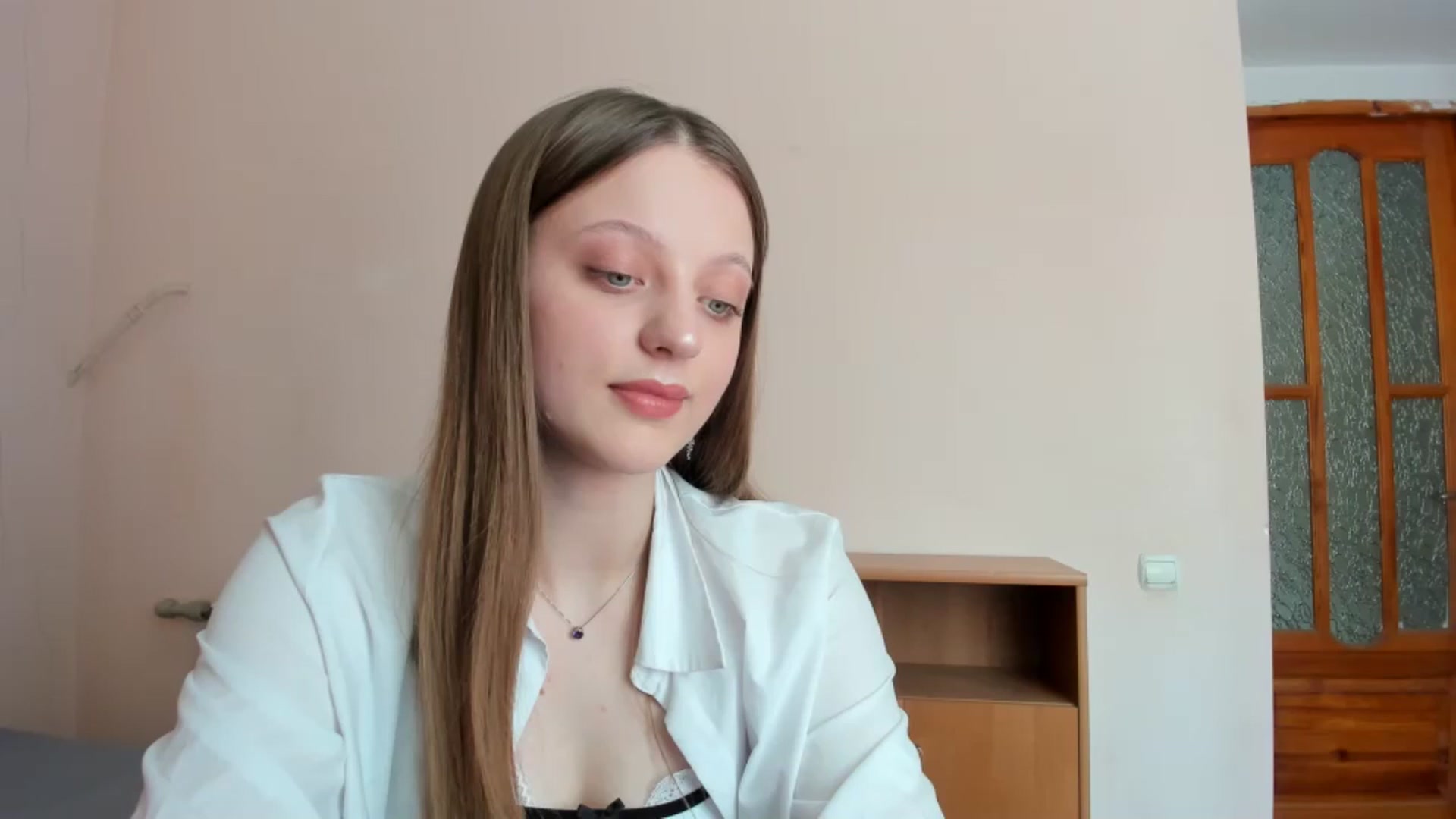 Gallery image thumbnail from Evalimi's myfreecams stream on, 06/25/2025, 11:31 image 7 of 20