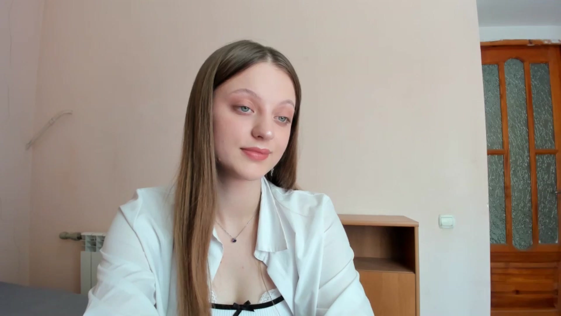 Gallery image thumbnail from Evalimi's myfreecams stream on, 06/25/2025, 11:31 image 6 of 20