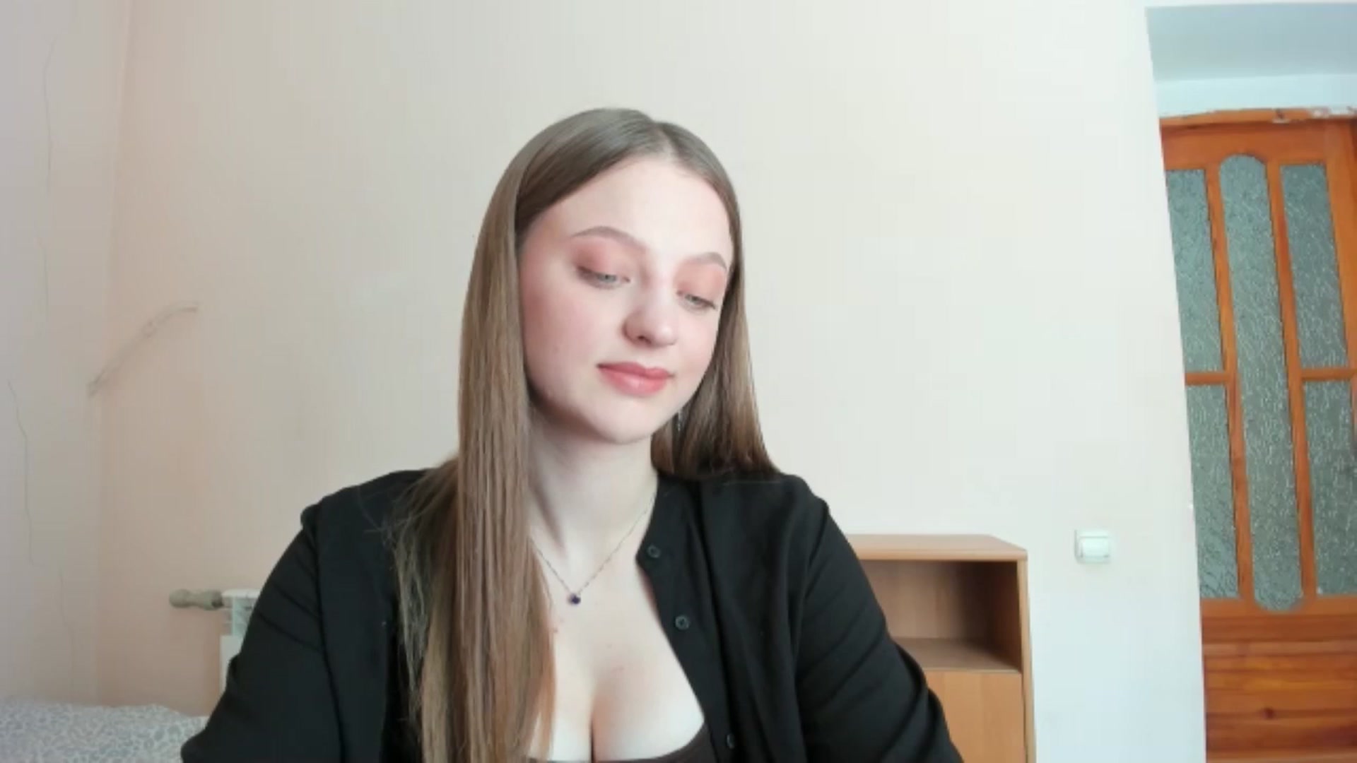Gallery image thumbnail from Evalimi's myfreecams stream on, 07/01/2025, 11:01 image 8 of 20
