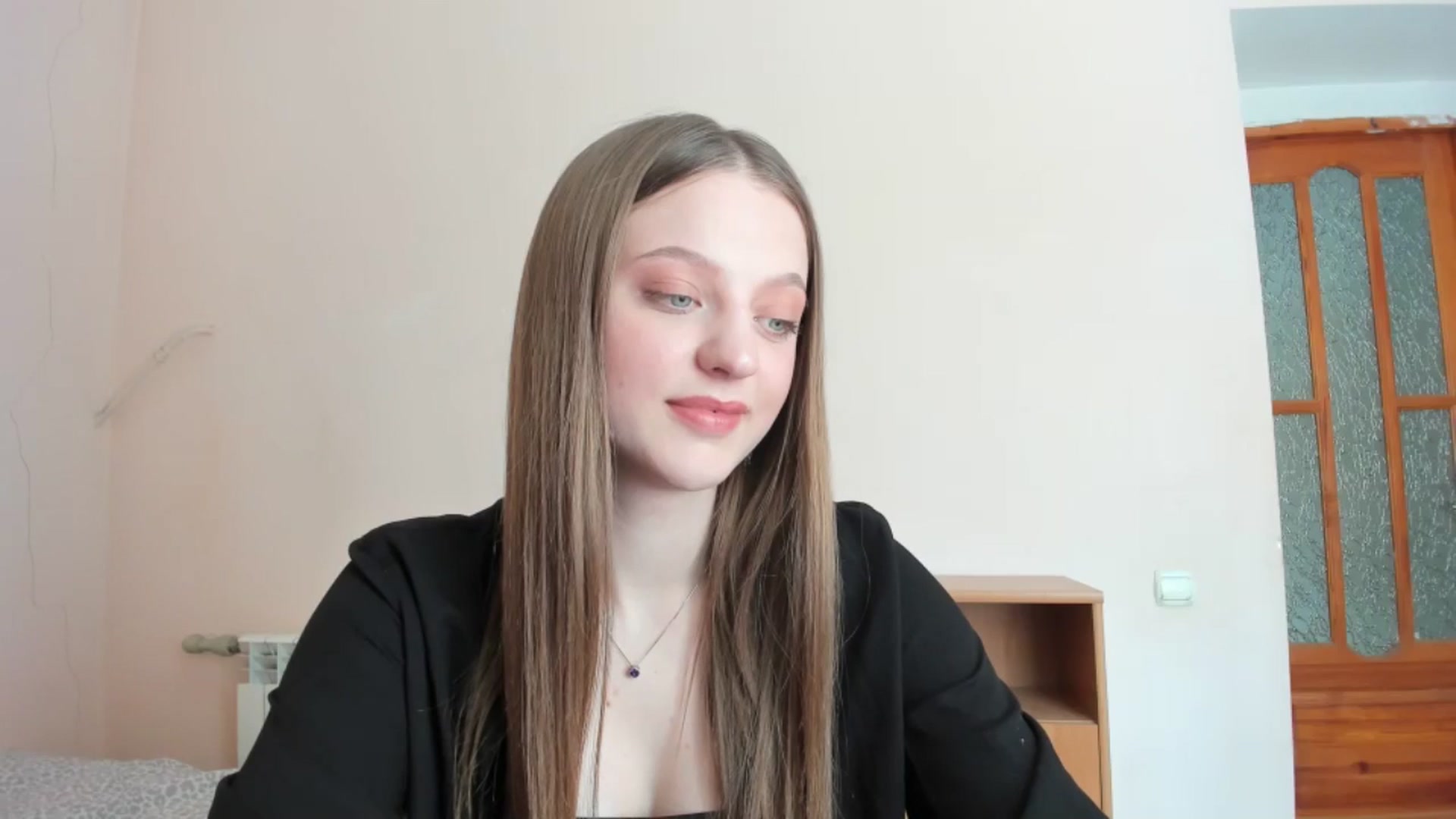 Gallery image thumbnail from Evalimi's myfreecams stream on, 07/01/2025, 11:23 image 16 of 20