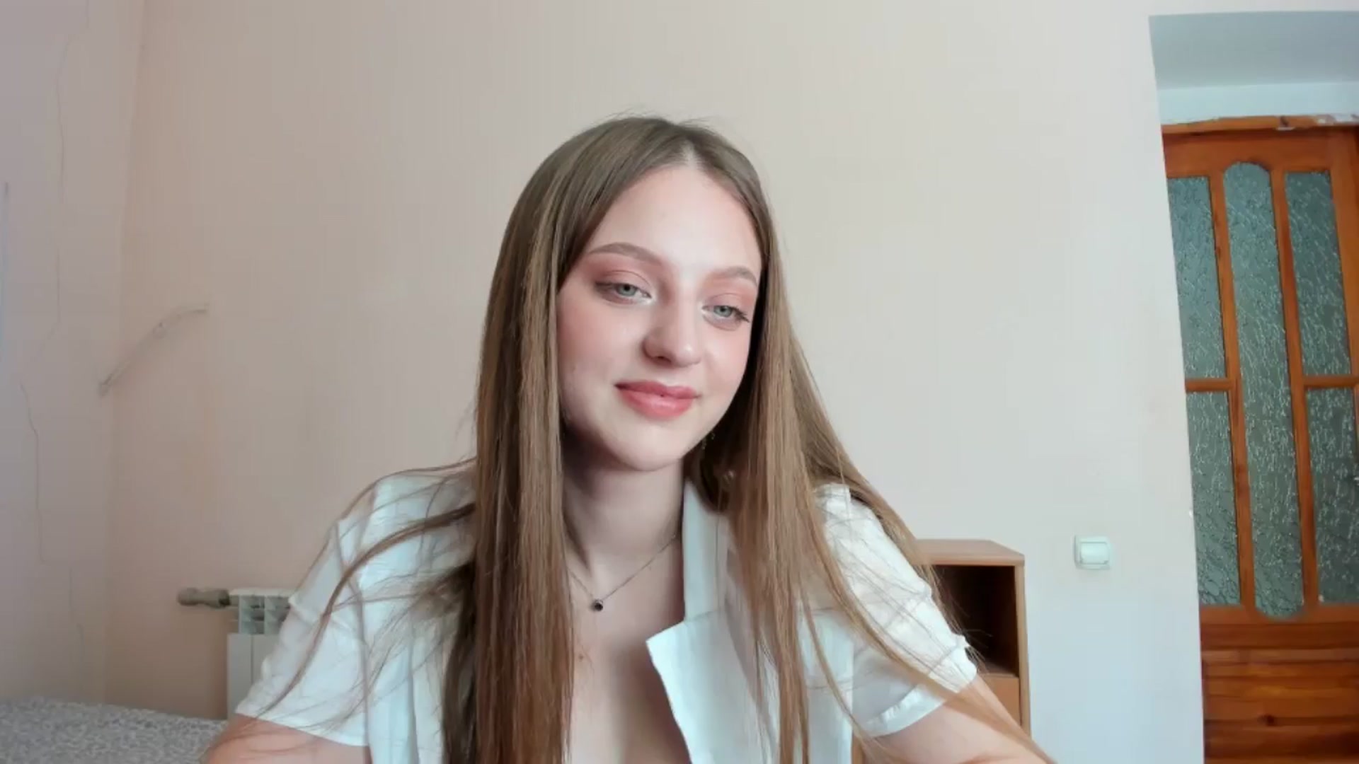 Gallery image thumbnail from Evalimi's myfreecams stream on, 07/04/2025, 11:41 image 12 of 20