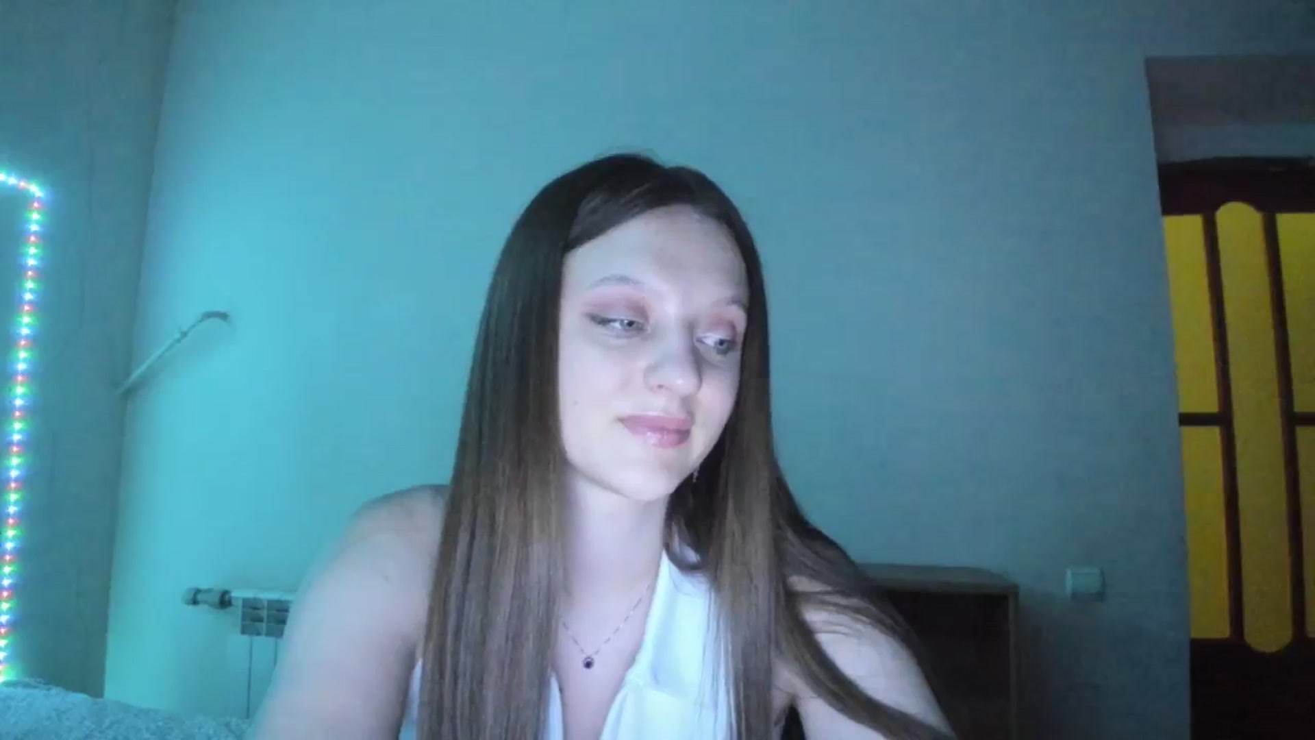 Gallery image thumbnail from Evalimi's myfreecams stream on, 07/05/2025, 21:19 image 17 of 20