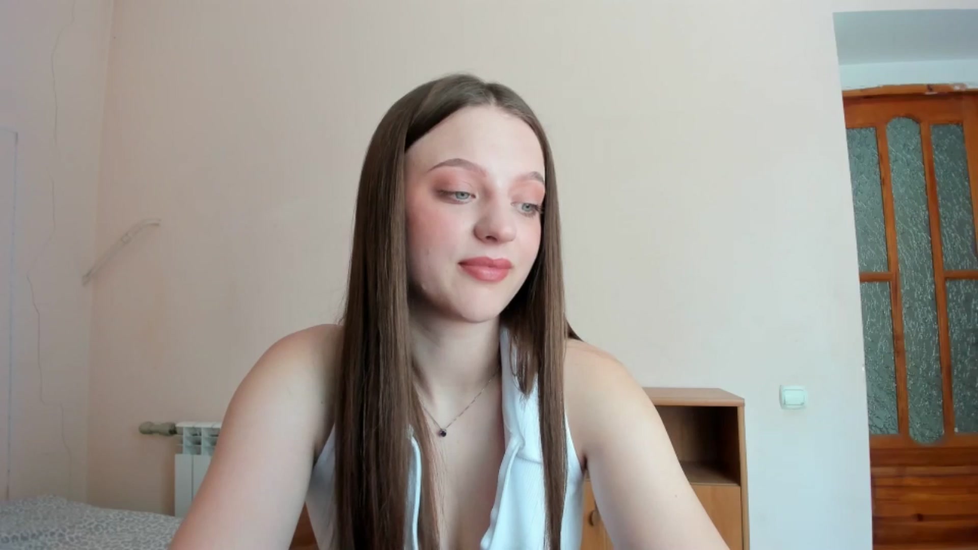 Gallery image thumbnail from Evalimi's myfreecams stream on, 07/06/2025, 10:45 image 16 of 20
