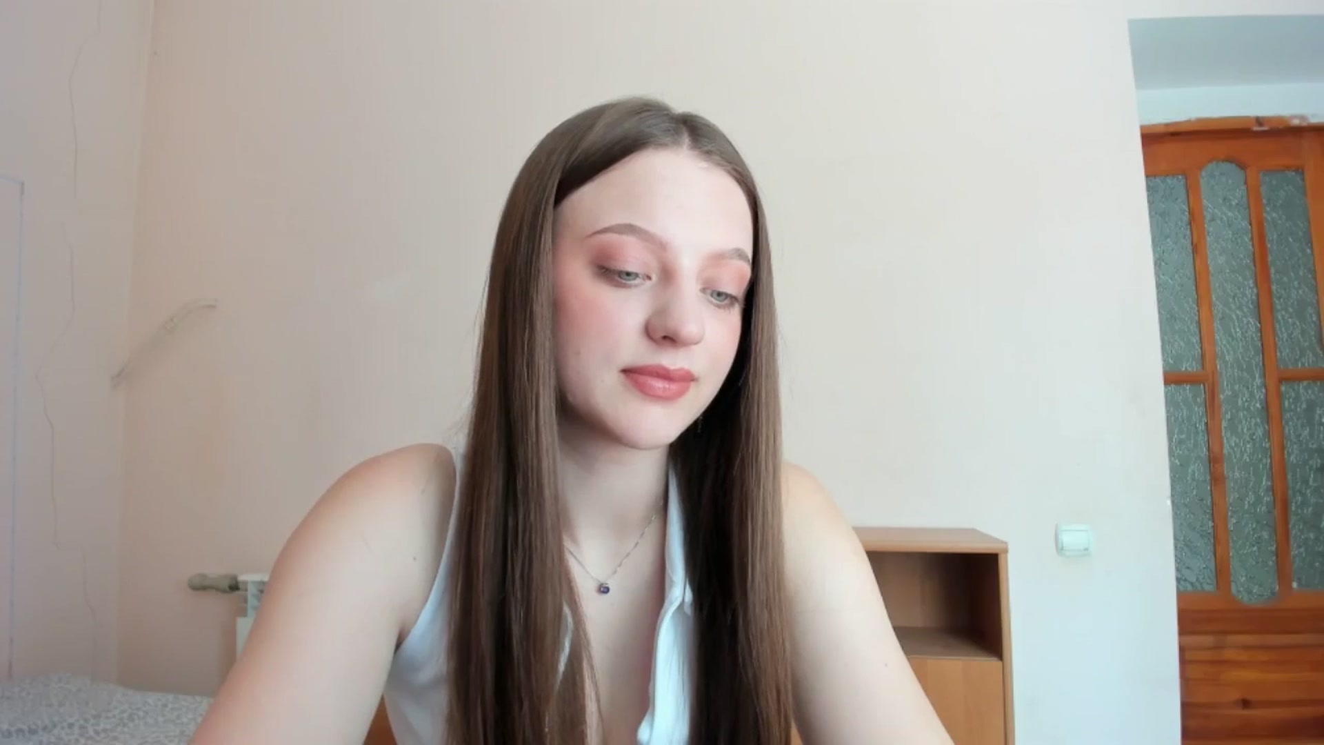 Gallery image thumbnail from Evalimi's myfreecams stream on, 07/06/2025, 10:45 image 8 of 20
