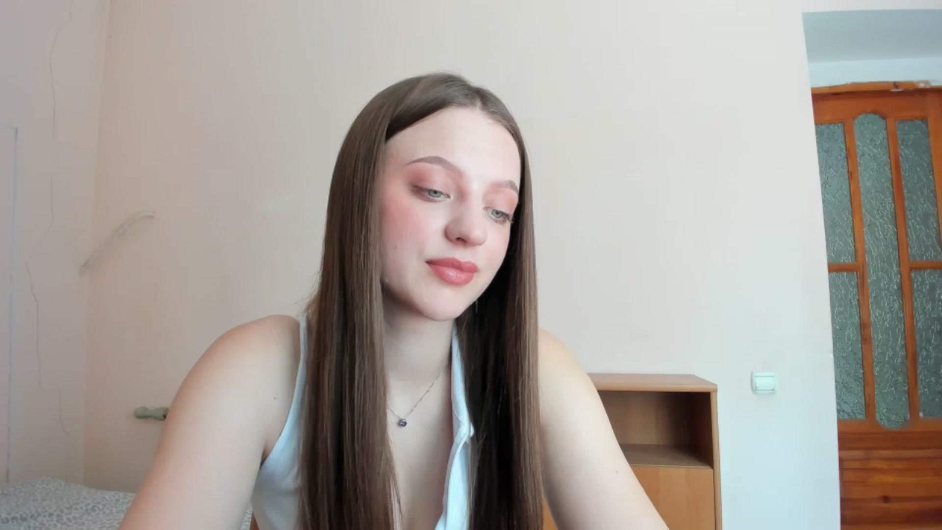 Gallery image thumbnail from Evalimi's myfreecams stream on, 07/06/2025, 10:45 image 14 of 20