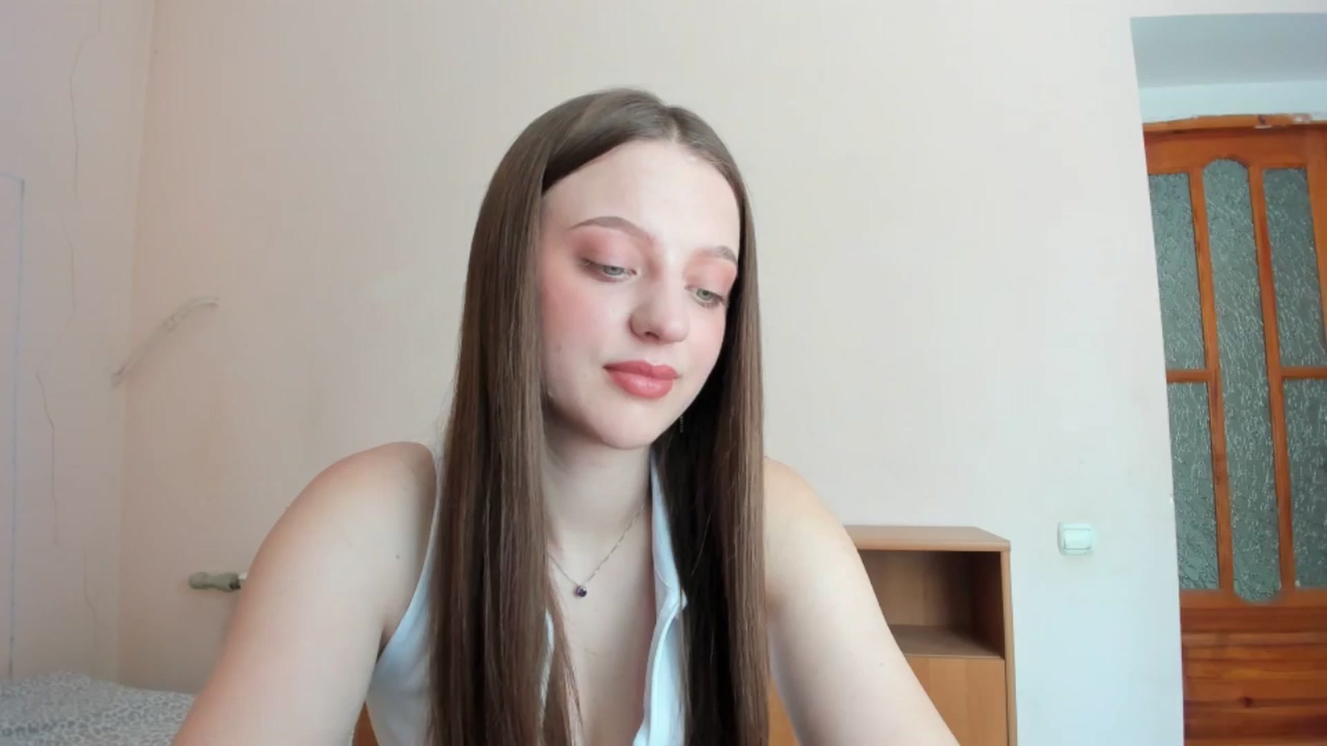 Gallery image thumbnail from Evalimi's myfreecams stream on, 07/06/2025, 10:45 image 13 of 20