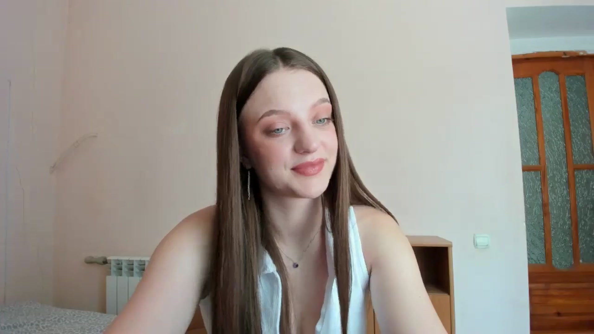 Gallery image thumbnail from Evalimi's myfreecams stream on, 07/06/2025, 10:45 image 19 of 20