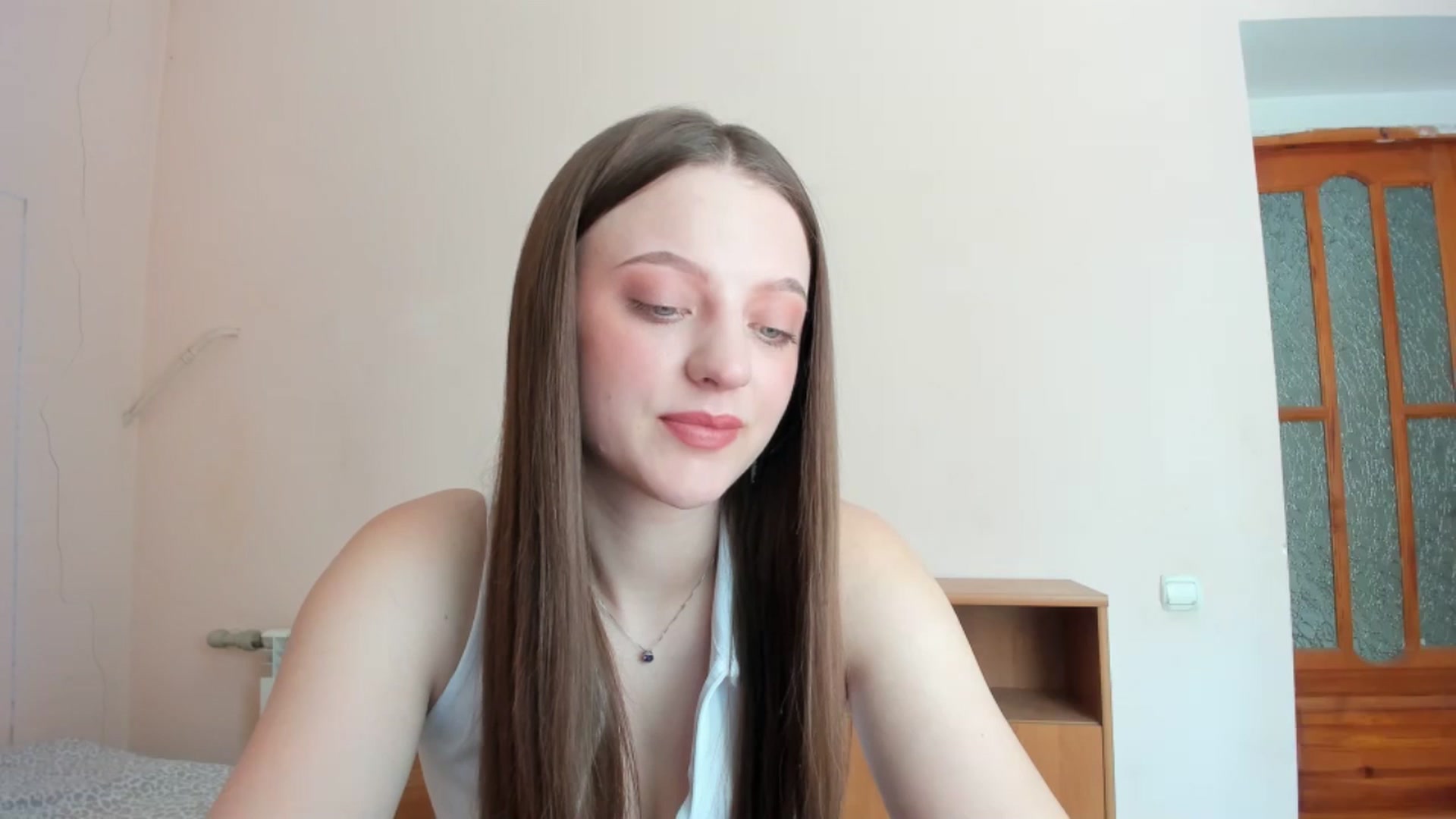 Gallery image thumbnail from Evalimi's myfreecams stream on, 07/06/2025, 10:45 image 4 of 20