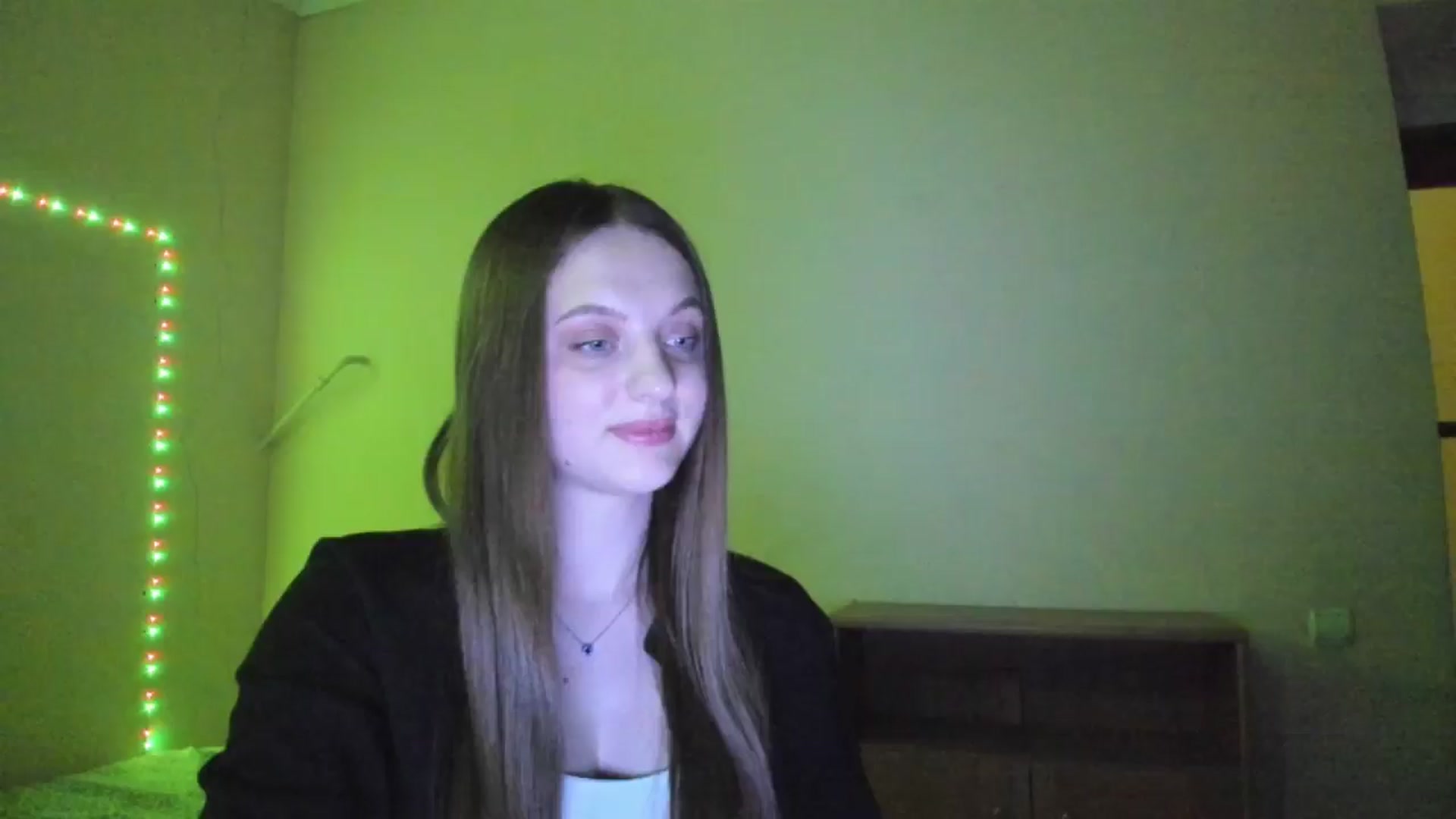 Gallery image thumbnail from Evalimi's myfreecams stream on, 07/08/2025, 19:36 image 17 of 20