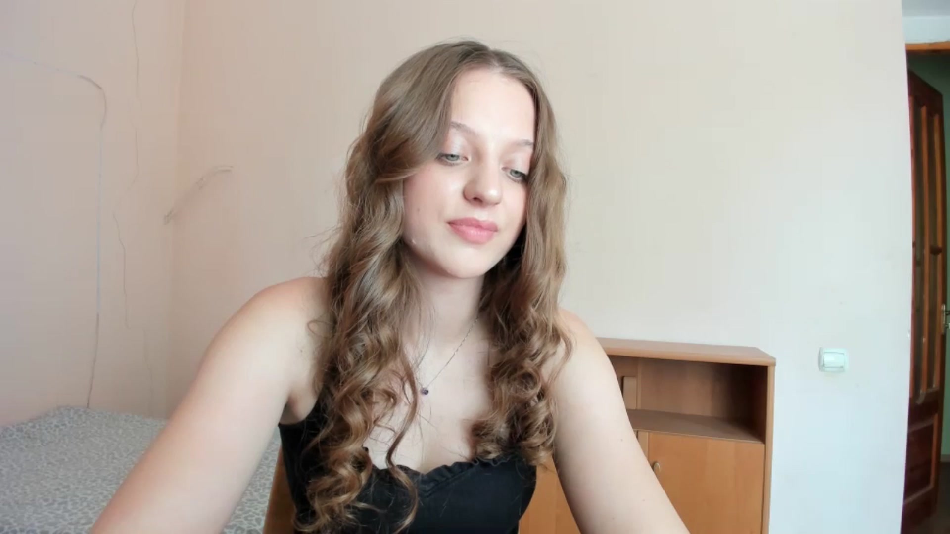 Gallery image thumbnail from Evalimi's myfreecams stream on, 07/14/2025, 12:25 image 15 of 20