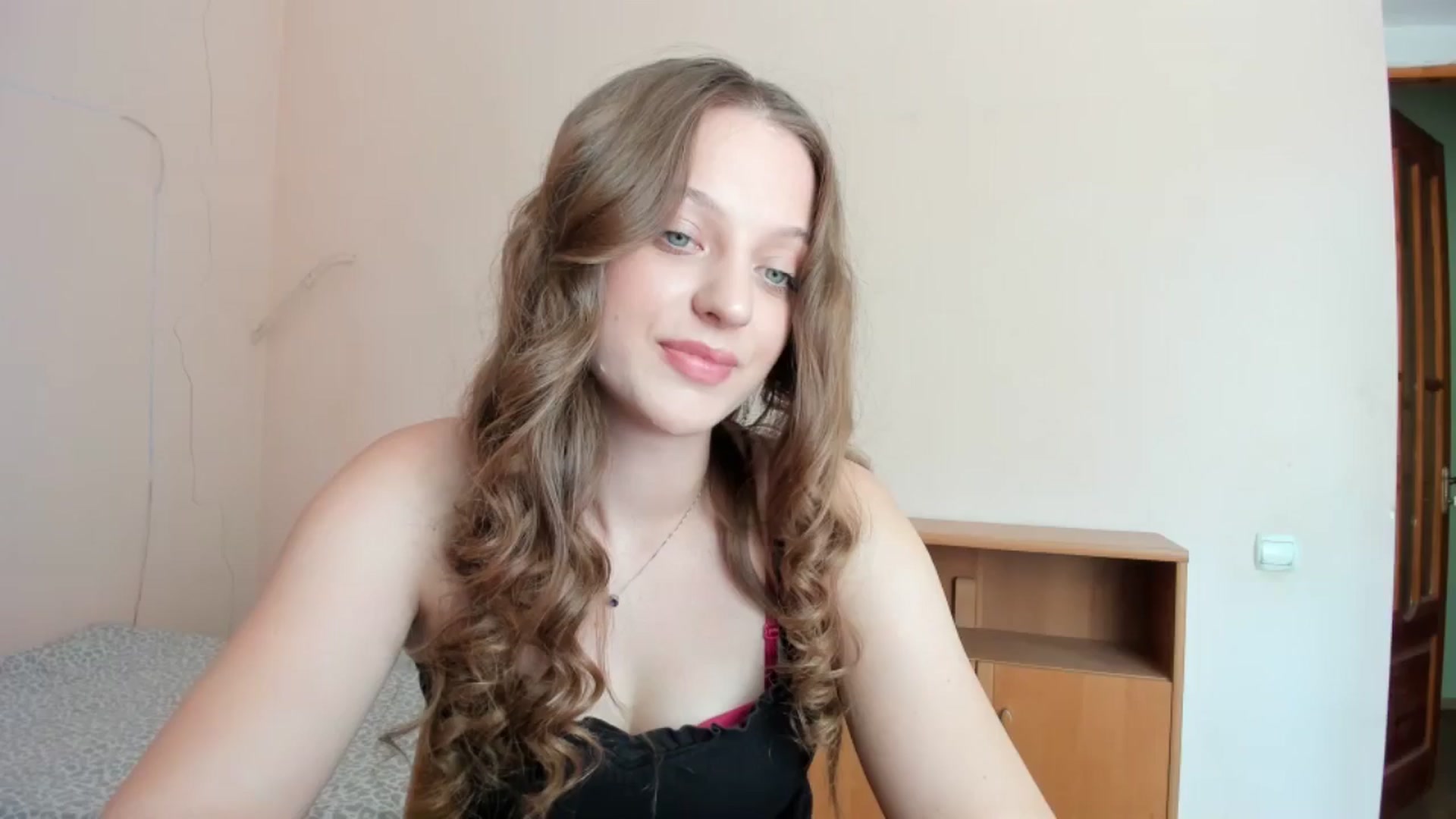 Gallery image thumbnail from Evalimi's myfreecams stream on, 07/14/2025, 12:25 image 1 of 20