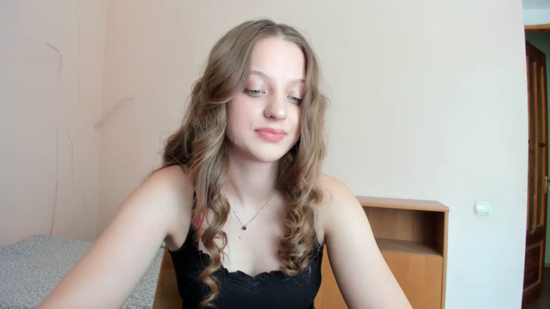 Gallery image thumbnail from Evalimi's myfreecams stream on, 07/14/2025, 12:25 image 6 of 20
