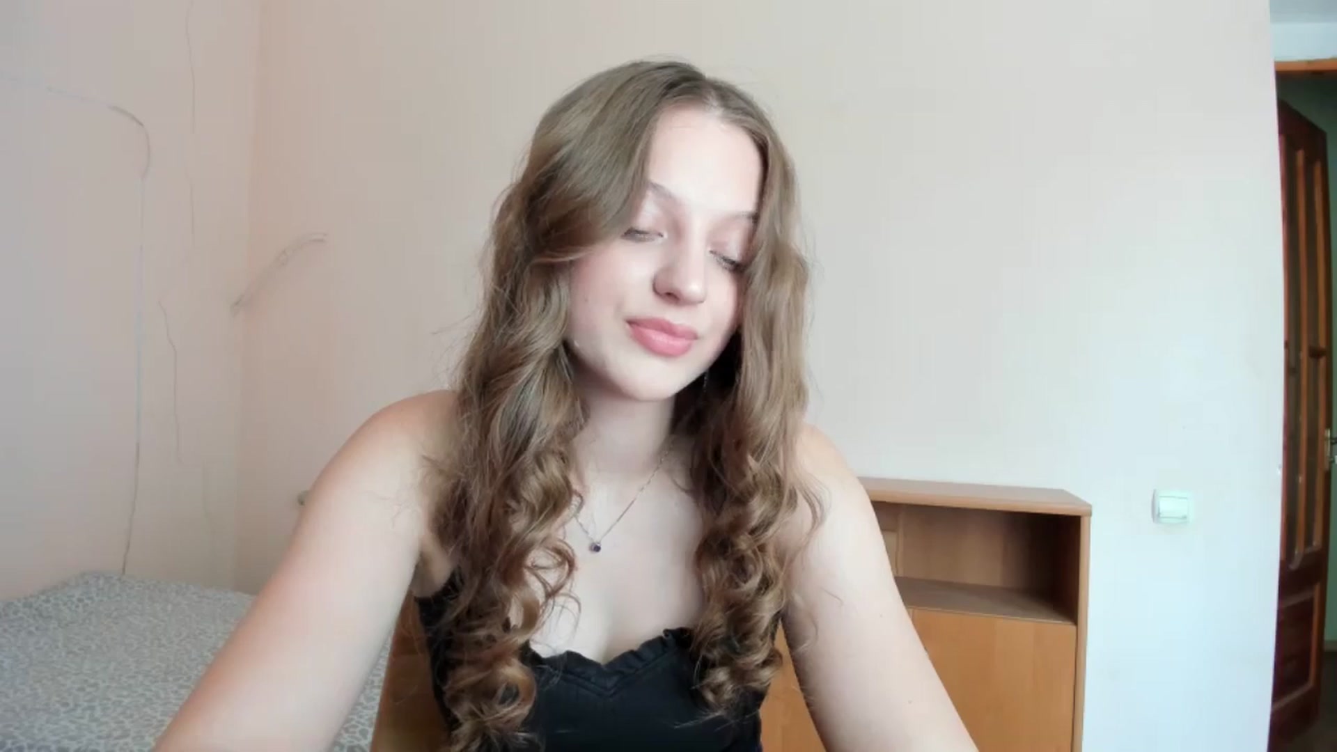Gallery image thumbnail from Evalimi's myfreecams stream on, 07/14/2025, 12:25 image 11 of 20