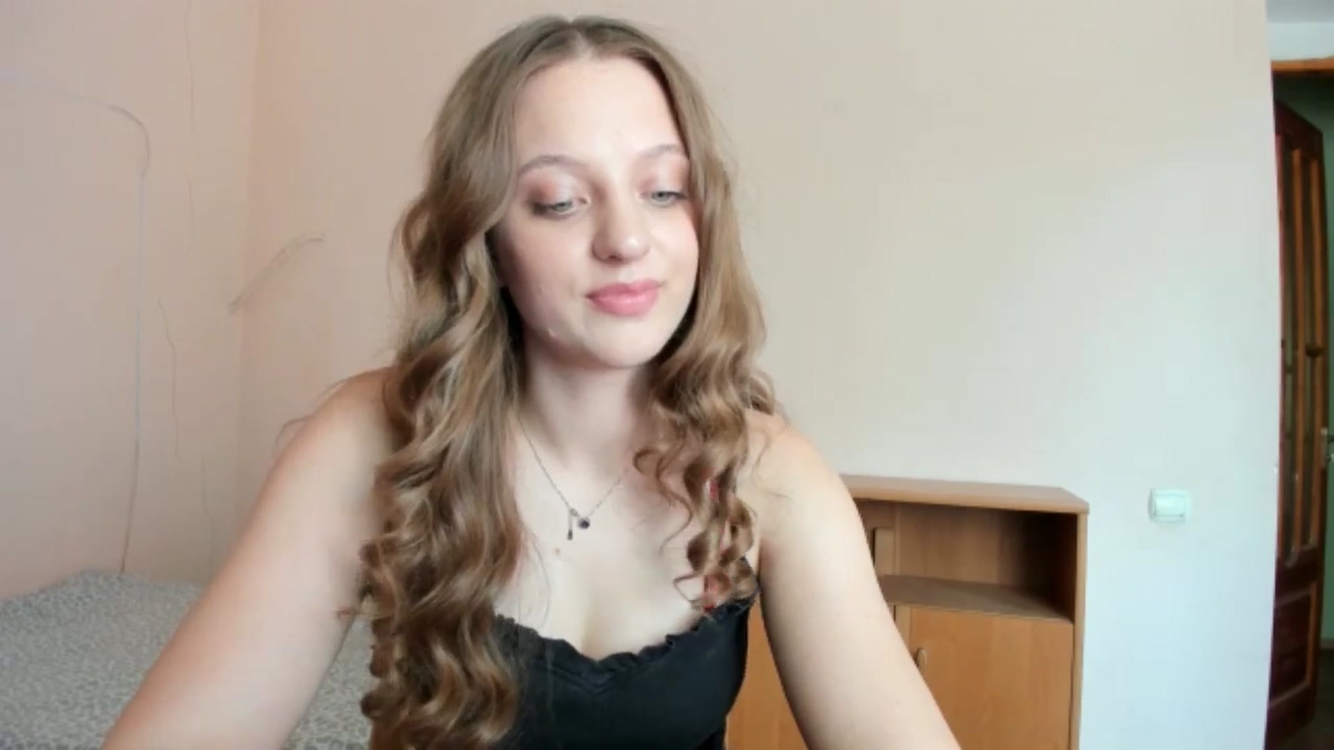Gallery image thumbnail from Evalimi's myfreecams stream on, 07/14/2025, 14:00 image 4 of 20