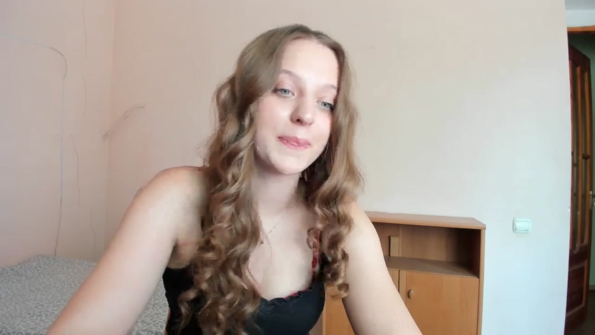 Gallery image thumbnail from Evalimi's myfreecams stream on, 07/14/2025, 14:00 image 5 of 20