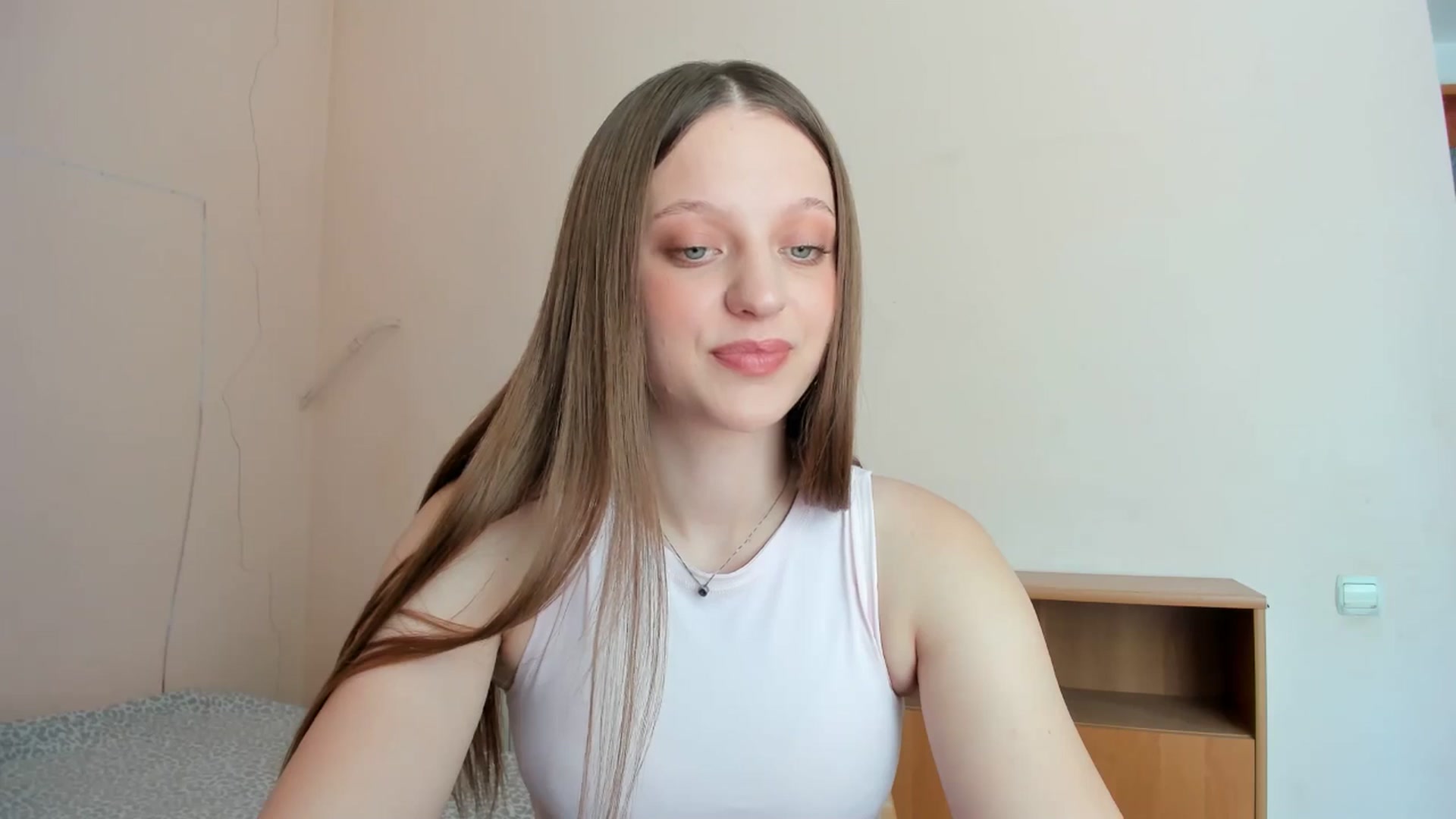 Gallery image thumbnail from Evalimi's myfreecams stream on, 07/21/2025, 10:43 image 10 of 20