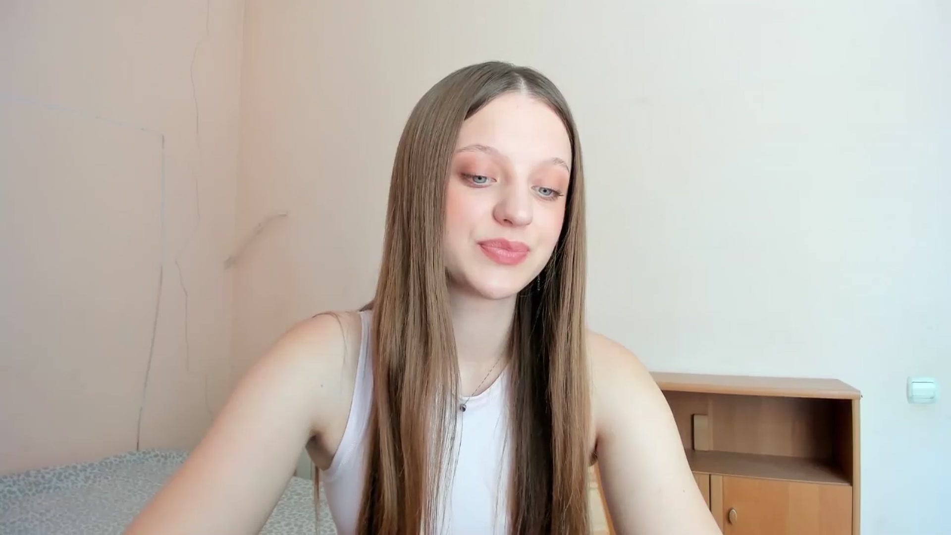 Gallery image thumbnail from Evalimi's myfreecams stream on, 07/21/2025, 10:43 image 9 of 20