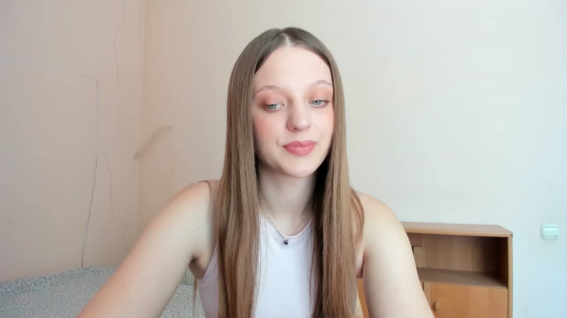 Gallery image thumbnail from Evalimi's myfreecams stream on, 07/21/2025, 10:43 image 4 of 20
