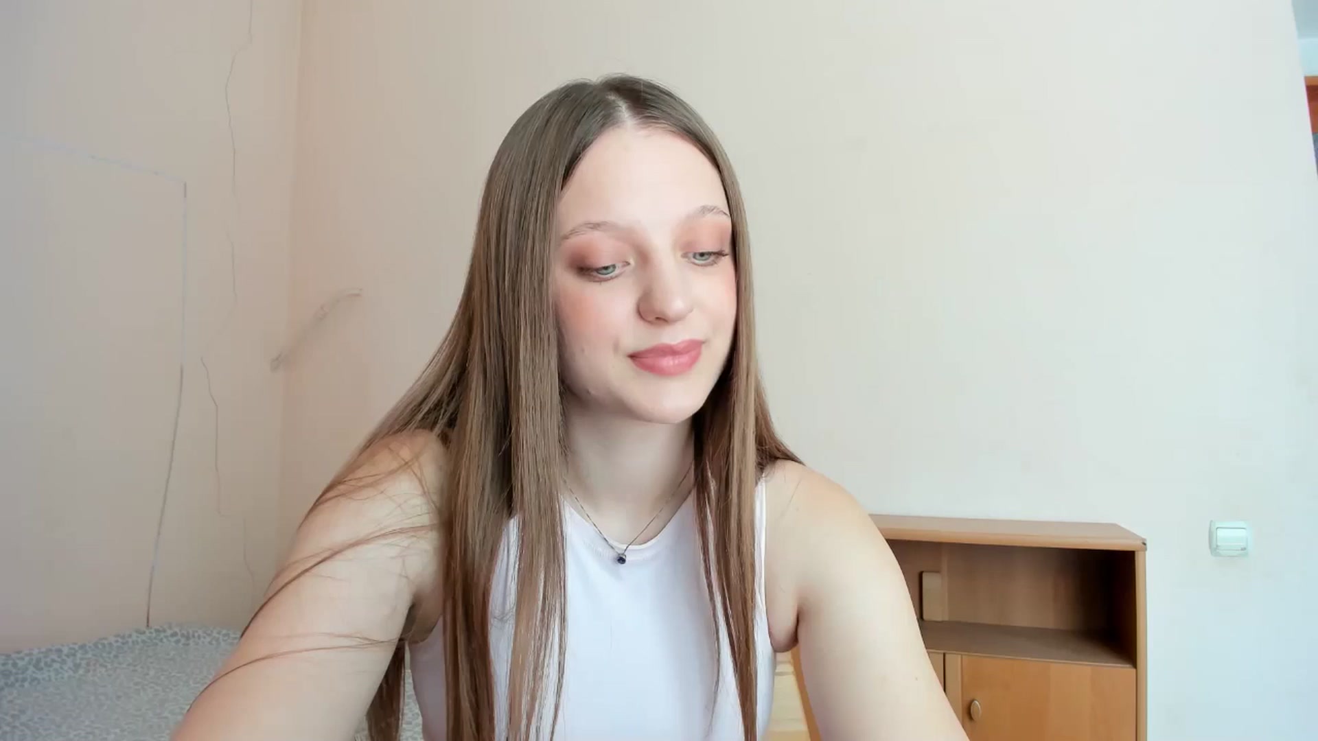 Gallery image thumbnail from Evalimi's myfreecams stream on, 07/21/2025, 10:56 image 4 of 20