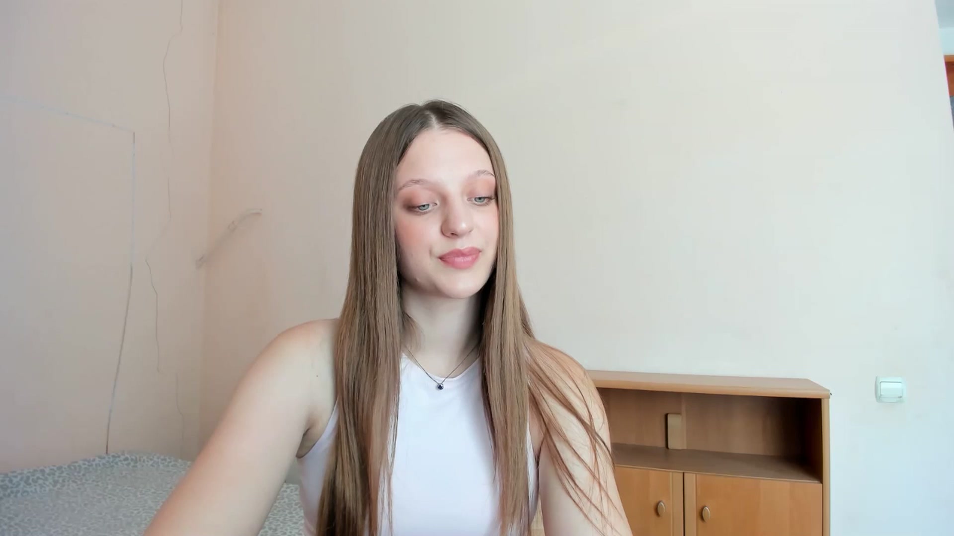 Gallery image thumbnail from Evalimi's myfreecams stream on, 07/21/2025, 11:17 image 13 of 20
