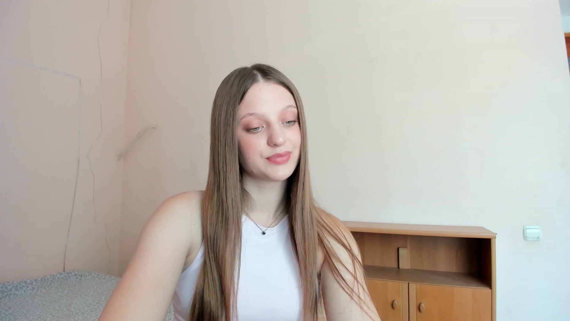 Gallery image thumbnail from Evalimi's myfreecams stream on, 07/21/2025, 11:17 image 12 of 20