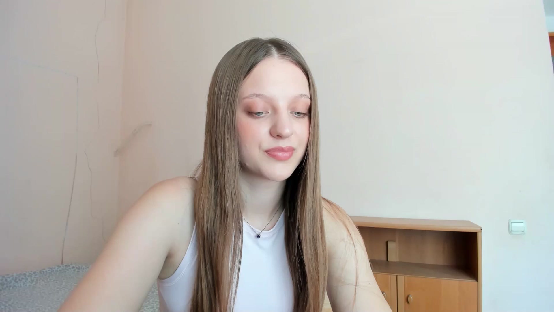 Gallery image thumbnail from Evalimi's myfreecams stream on, 07/21/2025, 11:17 image 4 of 20
