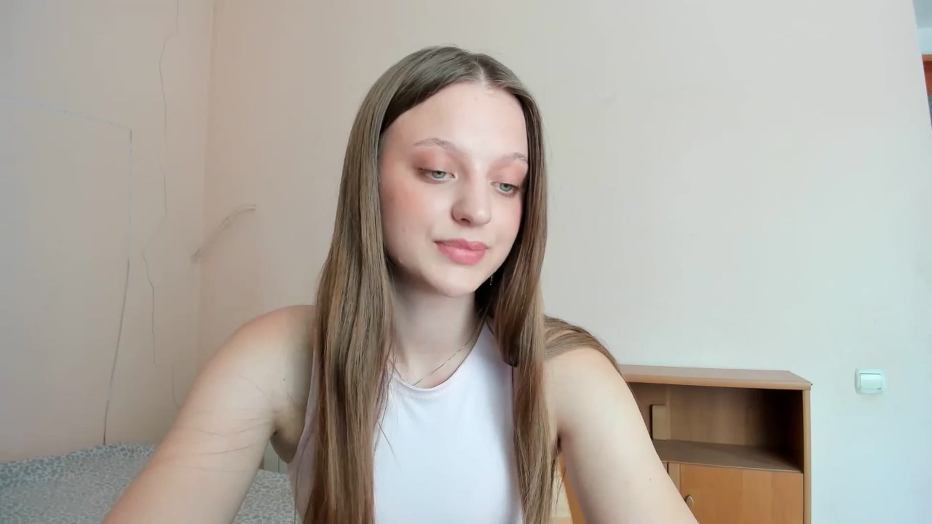 Gallery image thumbnail from Evalimi's myfreecams stream on, 07/21/2025, 11:58 image 18 of 20