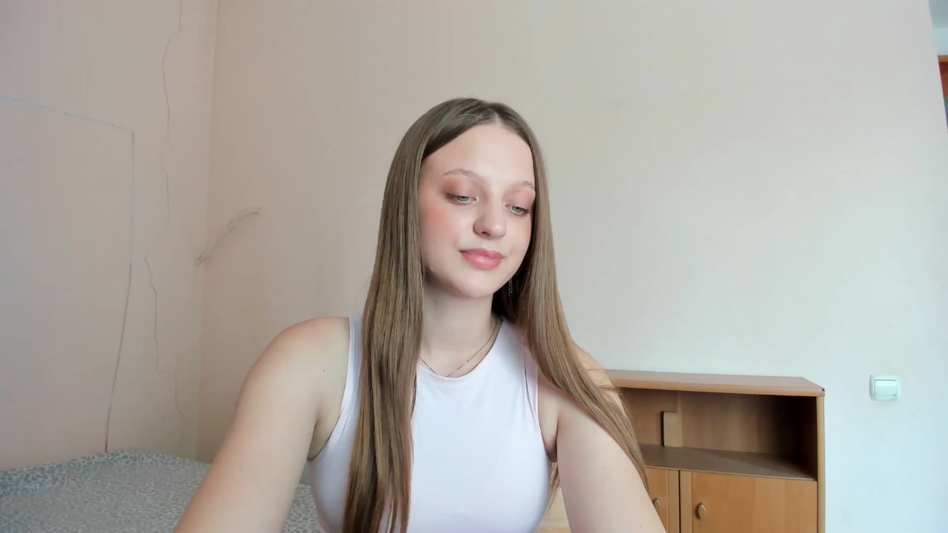 Gallery image thumbnail from Evalimi's myfreecams stream on, 07/21/2025, 12:22 image 17 of 20