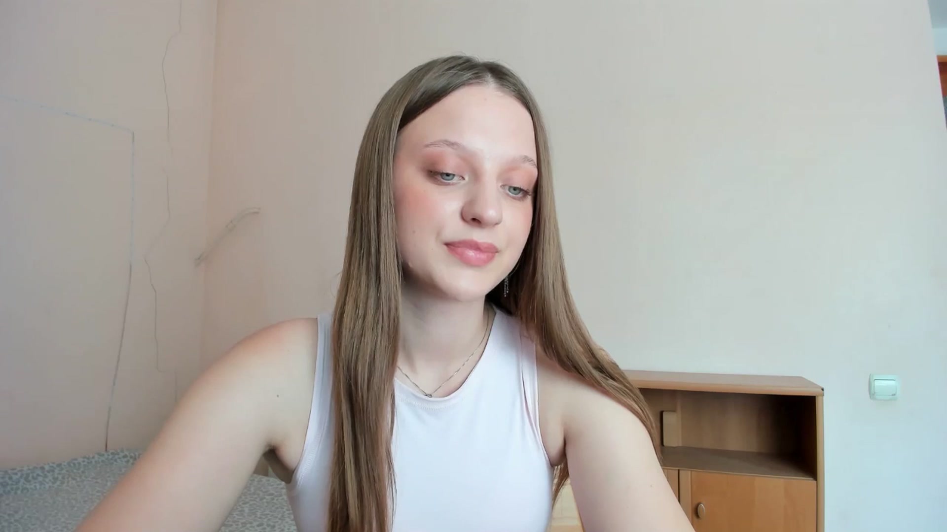Gallery image thumbnail from Evalimi's myfreecams stream on, 07/21/2025, 12:22 image 15 of 20