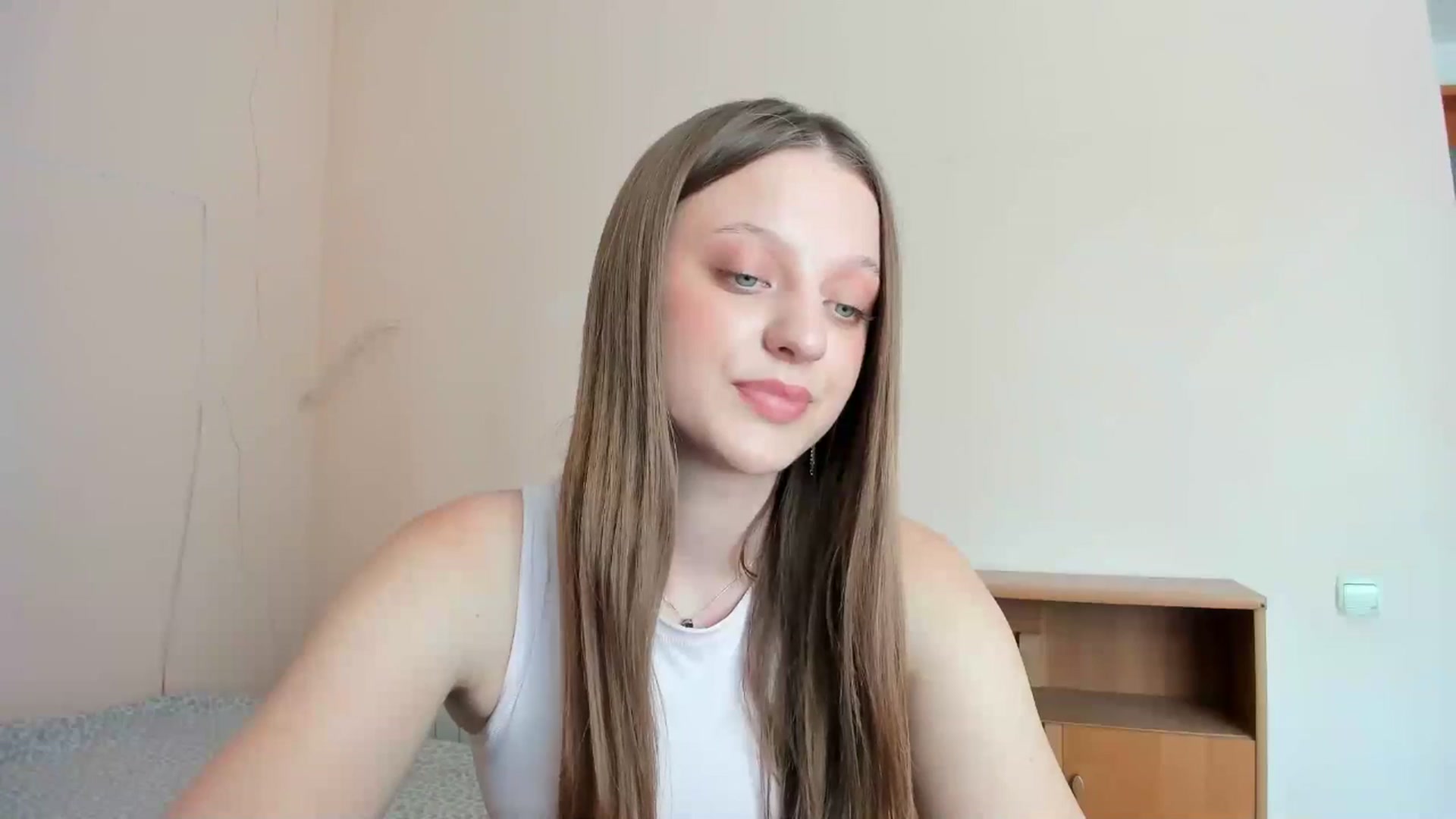 Gallery image thumbnail from Evalimi's myfreecams stream on, 07/21/2025, 12:22 image 7 of 20