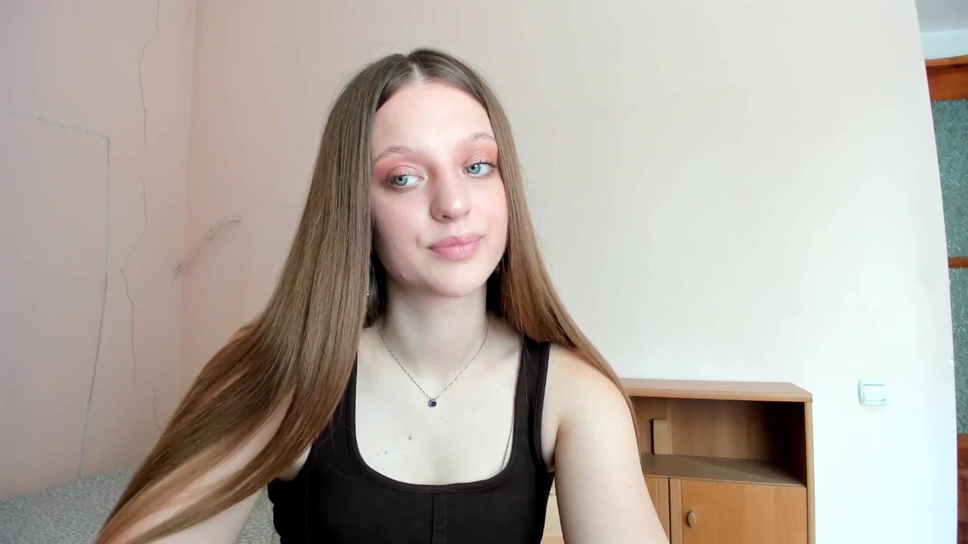 Gallery image thumbnail from Evalimi's myfreecams stream on, 07/22/2025, 11:58 image 13 of 20