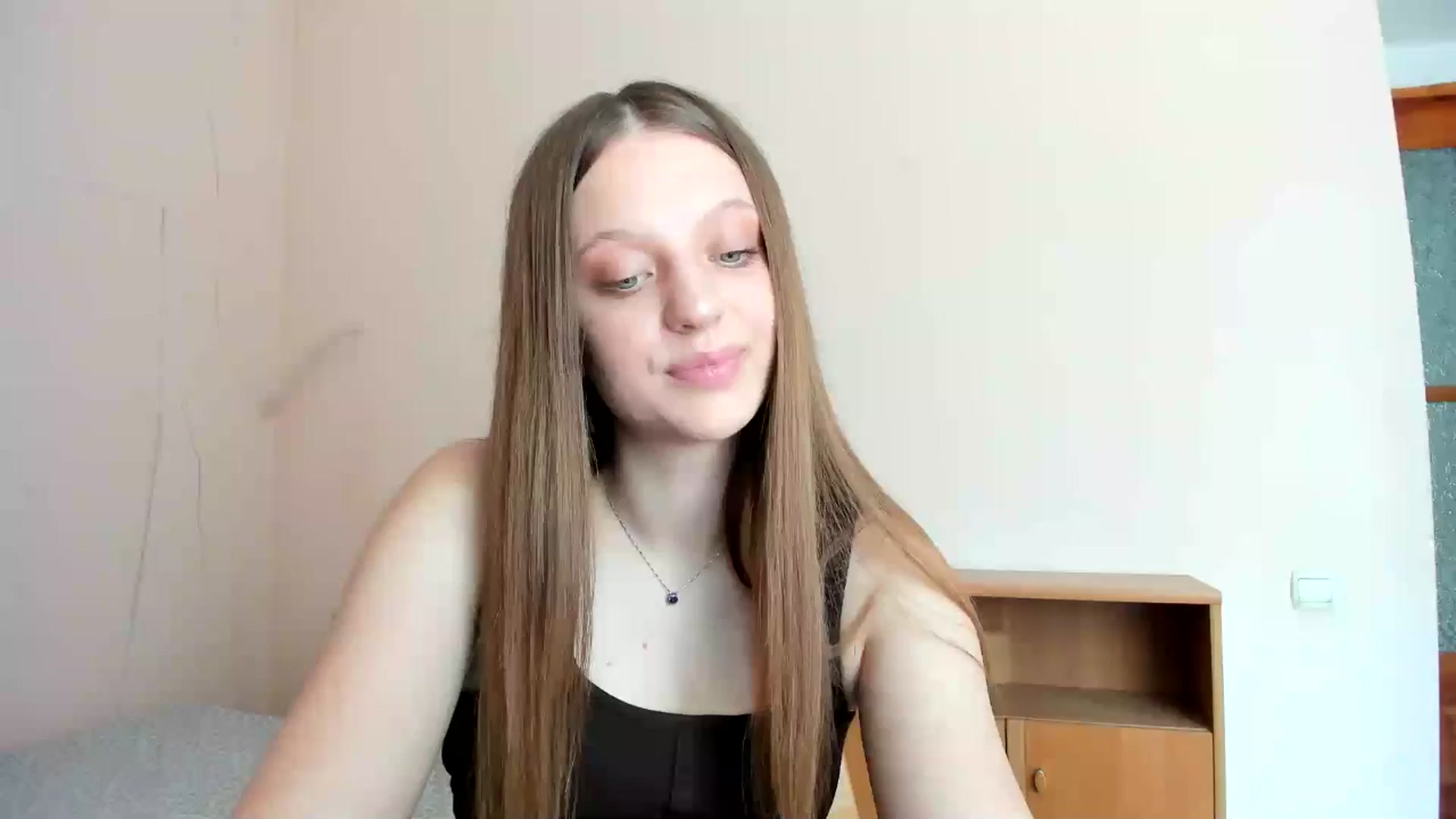 Gallery image thumbnail from Evalimi's myfreecams stream on, 07/22/2025, 11:58 image 7 of 20