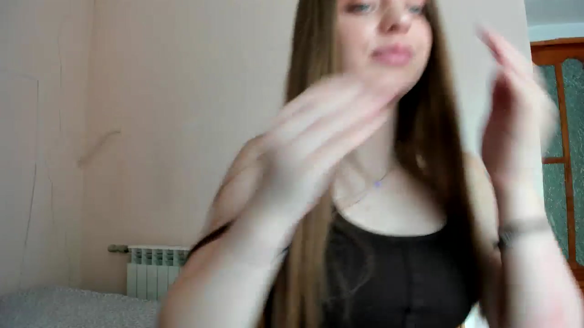 Gallery image thumbnail from Evalimi's myfreecams stream on, 07/22/2025, 11:58 image 15 of 20