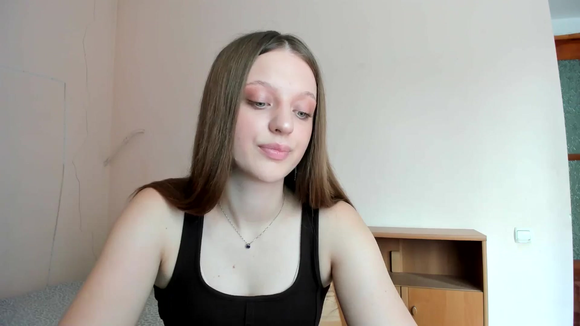Gallery image thumbnail from Evalimi's myfreecams stream on, 07/22/2025, 11:58 image 12 of 20