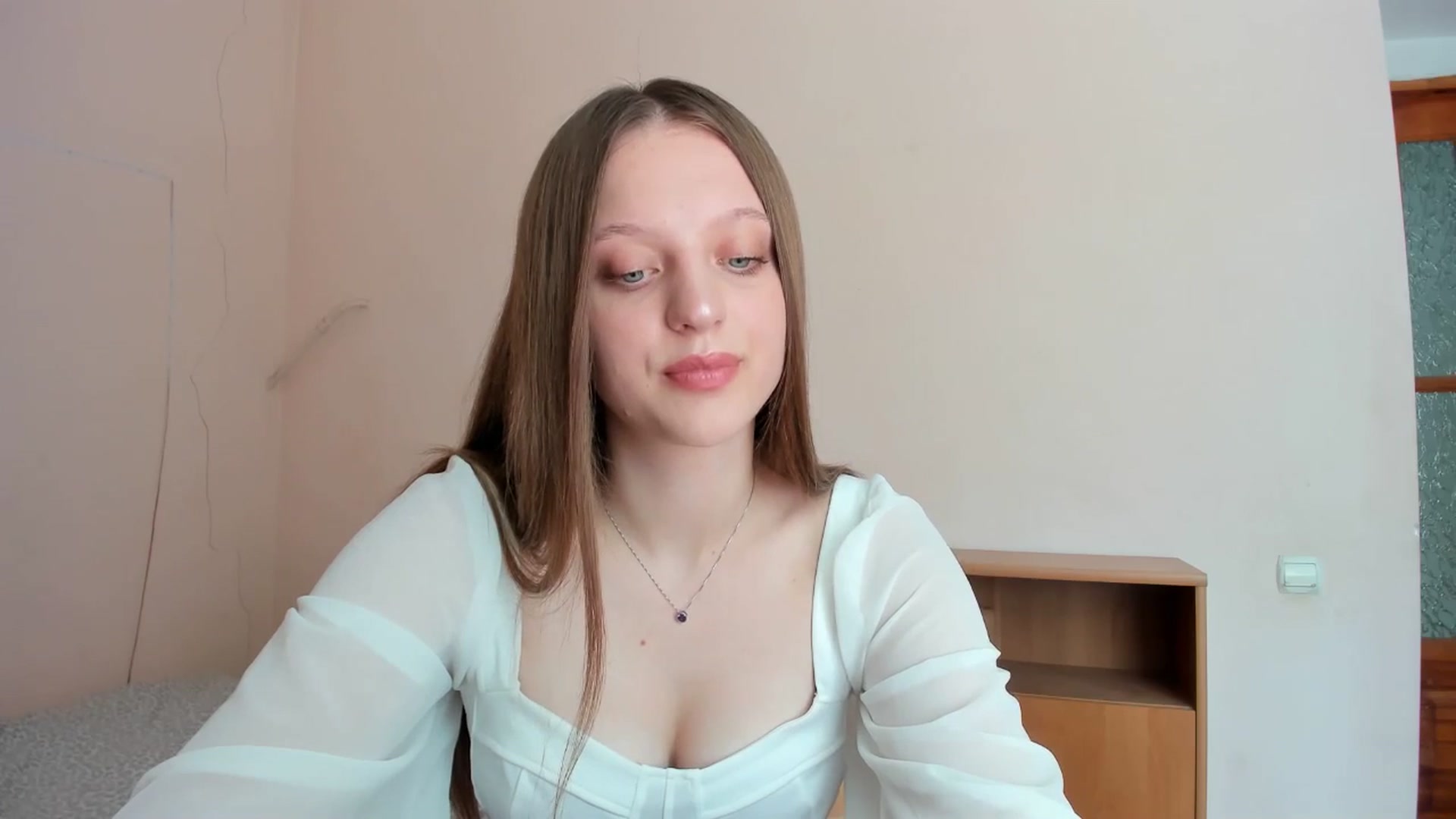 Gallery image thumbnail from Evalimi's myfreecams stream on, 07/23/2025, 11:37 image 4 of 20