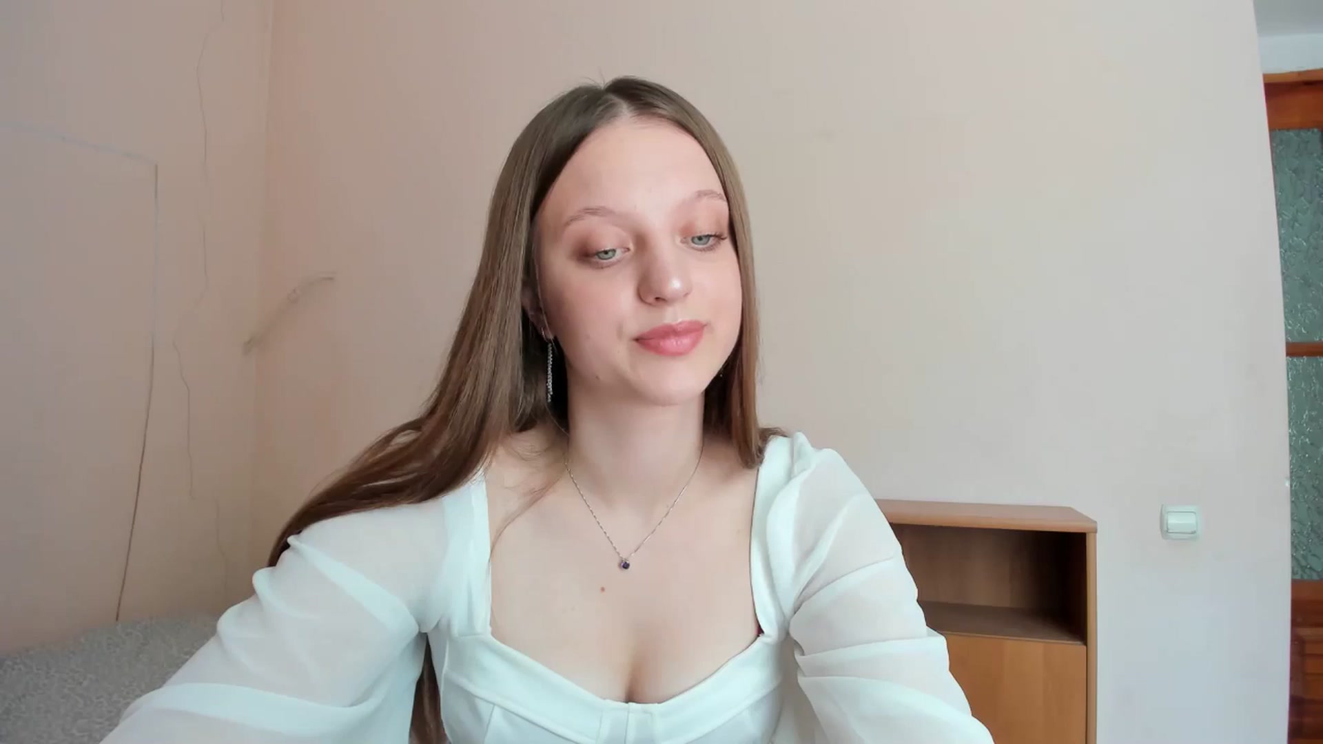 Gallery image thumbnail from Evalimi's myfreecams stream on, 07/23/2025, 11:37 image 10 of 20