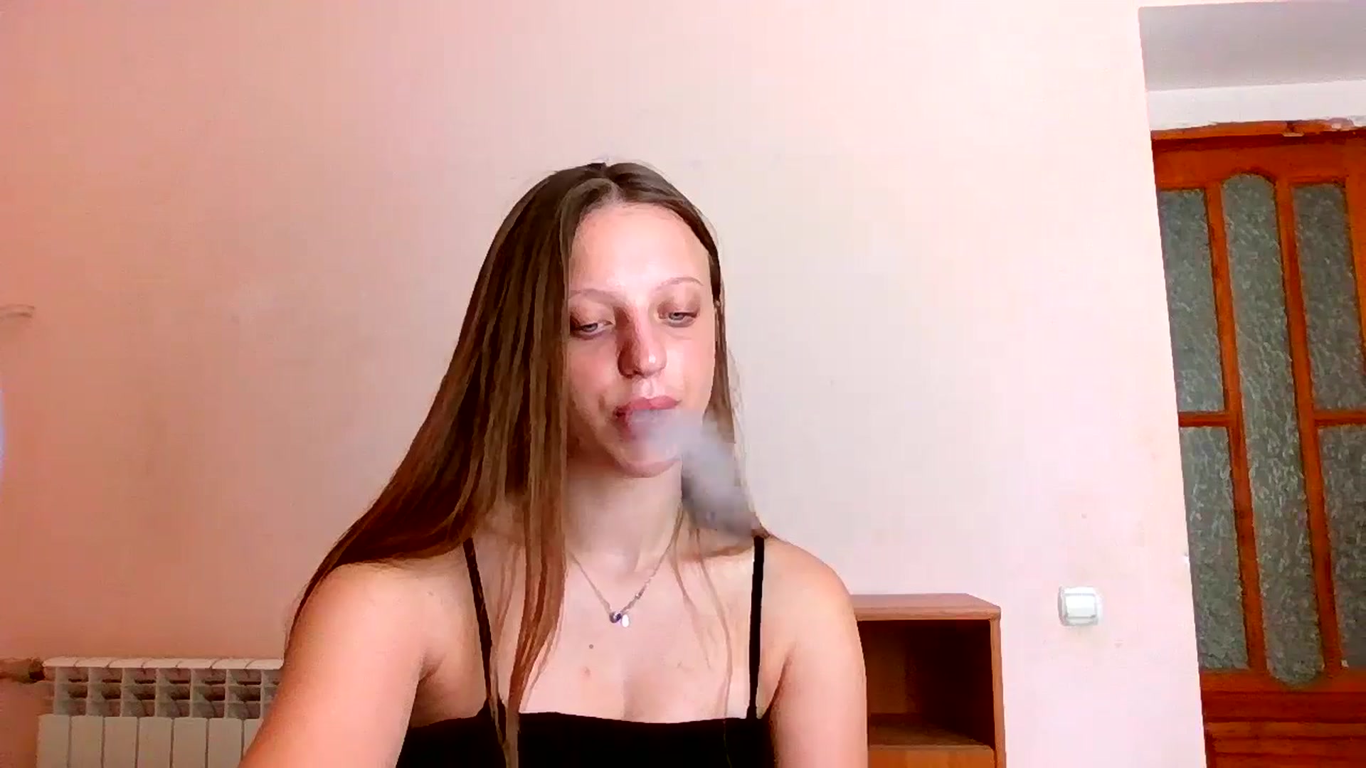 Gallery image thumbnail from Evalimi's myfreecams stream on, 08/04/2025, 11:13 image 12 of 20