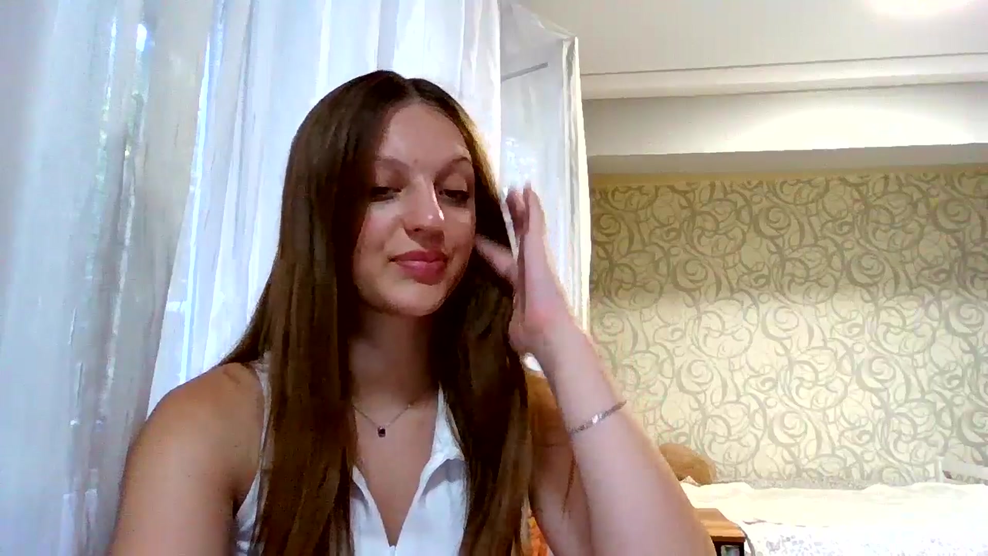 Gallery image thumbnail from Evalimi's myfreecams stream on, 08/08/2025, 14:39 image 10 of 20