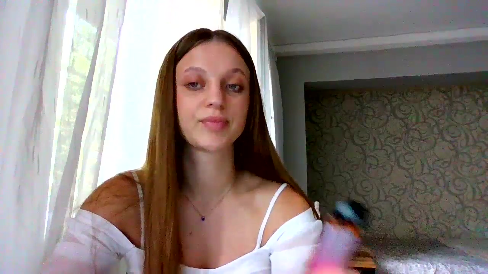 Gallery image thumbnail from Evalimi's myfreecams stream on, 08/16/2025, 12:45 image 14 of 20