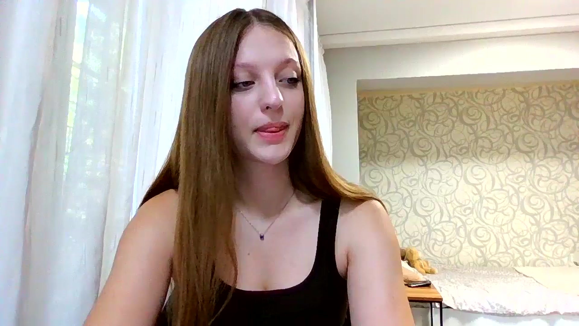Gallery image thumbnail from Evalimi's myfreecams stream on, 08/17/2025, 12:30 image 16 of 20