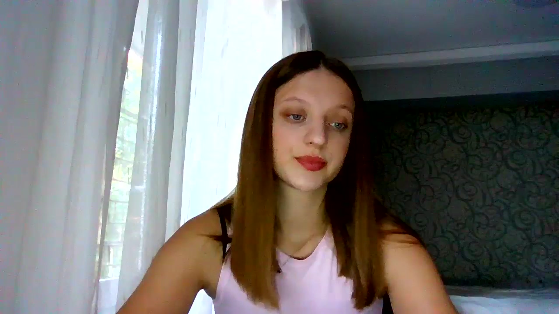 Gallery image thumbnail from Evalimi's myfreecams stream on, 08/28/2025, 14:47 image 17 of 20