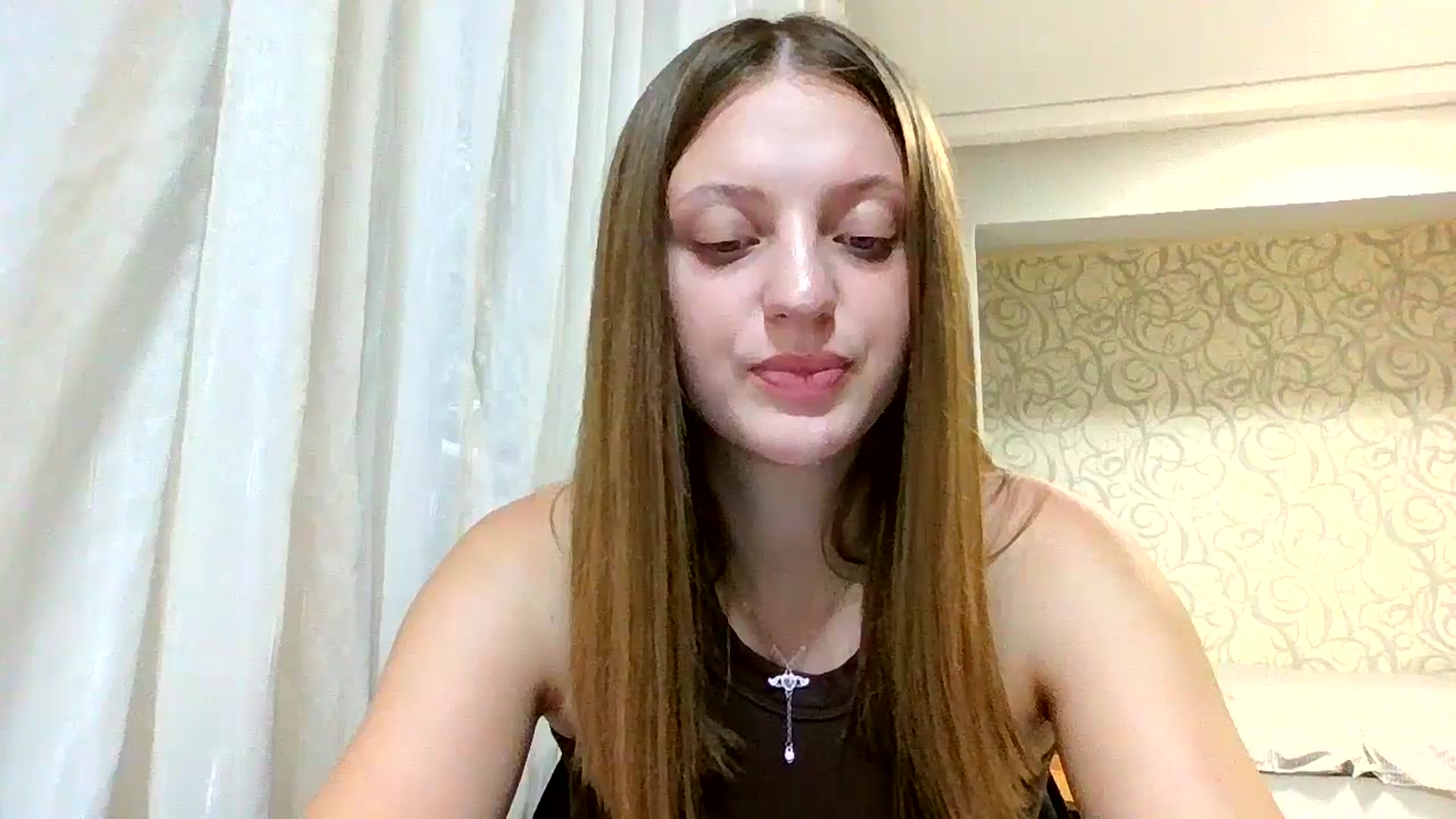 Gallery image thumbnail from Evalimi's myfreecams stream on, 09/09/2025, 14:34 image 12 of 20