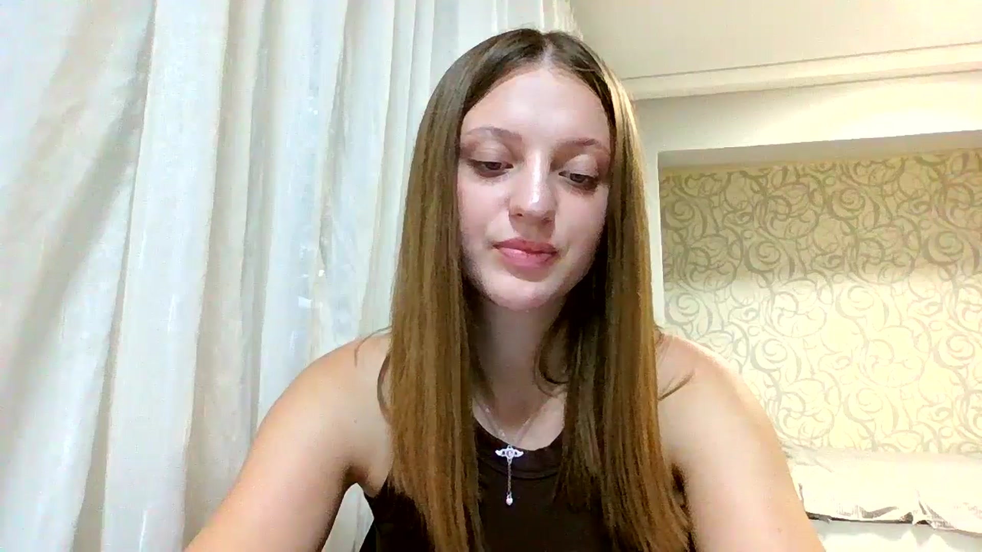 Gallery image thumbnail from Evalimi's myfreecams stream on, 09/09/2025, 14:34 image 14 of 20