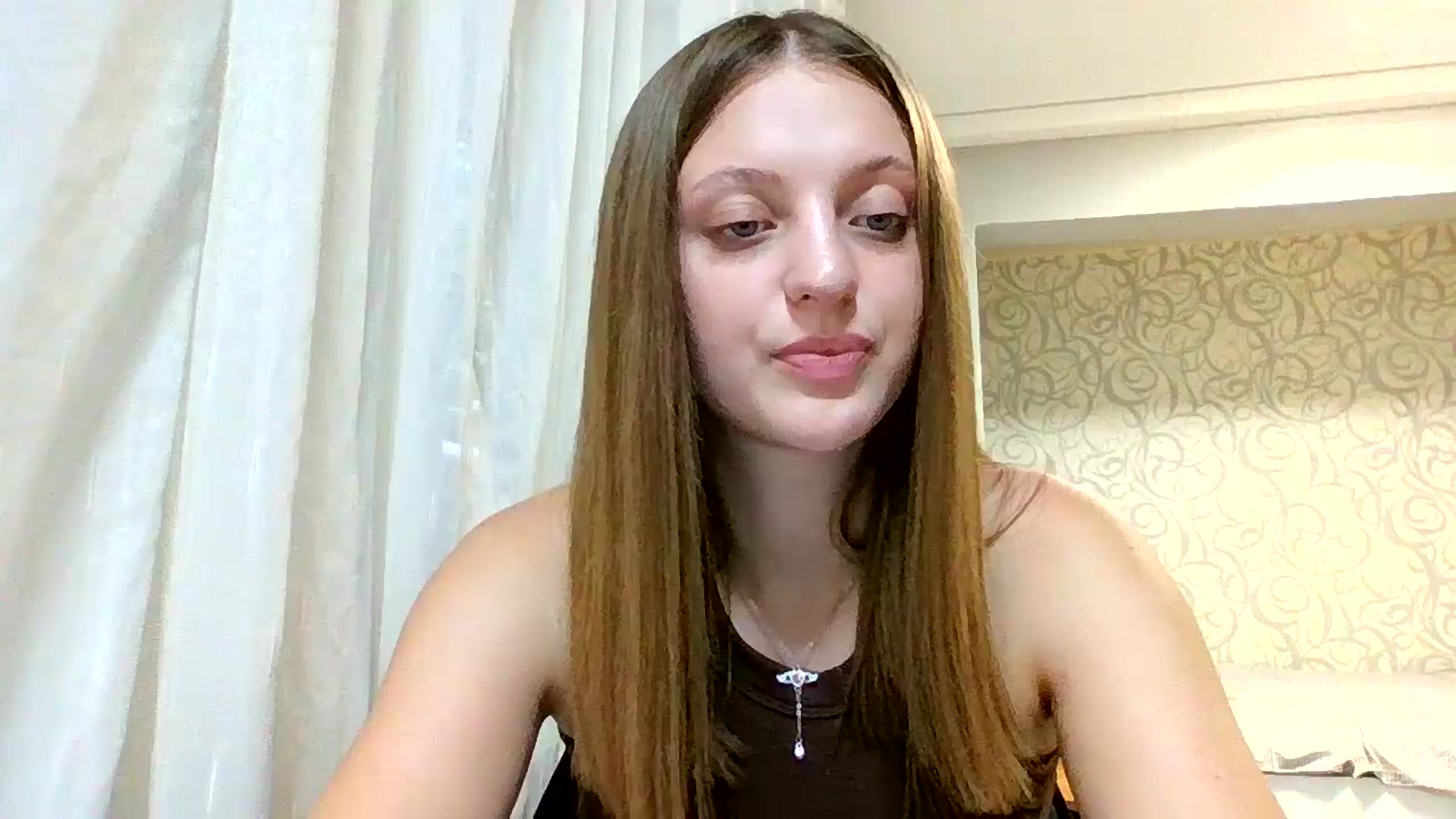 Gallery image thumbnail from Evalimi's myfreecams stream on, 09/09/2025, 14:34 image 10 of 20