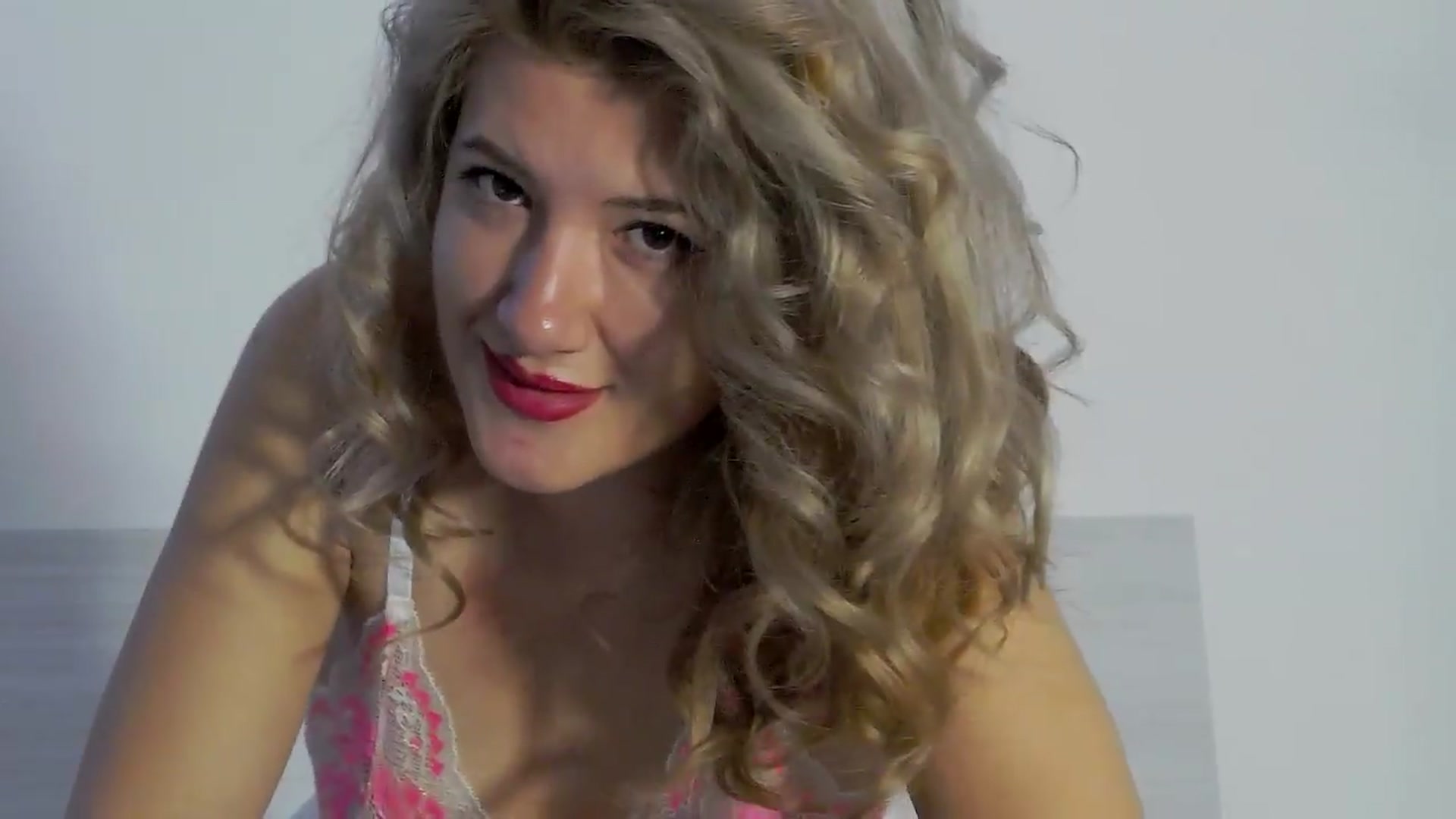 Gallery image thumbnail from Evaly's myfreecams stream on, 08/31/2026, 13:29 image 12 of 20