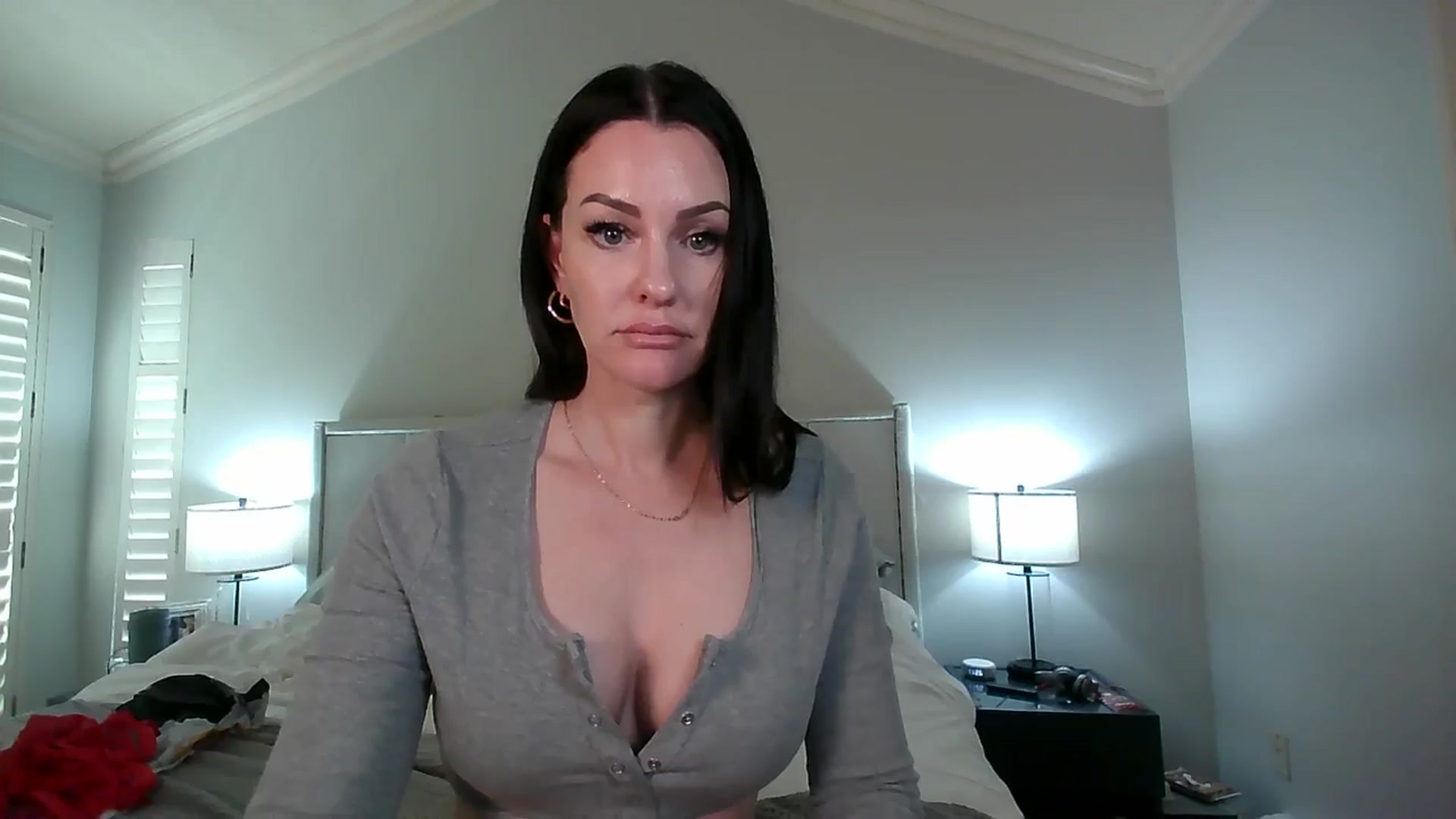 Gallery image thumbnail from EvangelineLux's myfreecams stream on, 04/16/2025, 18:39 image 16 of 20