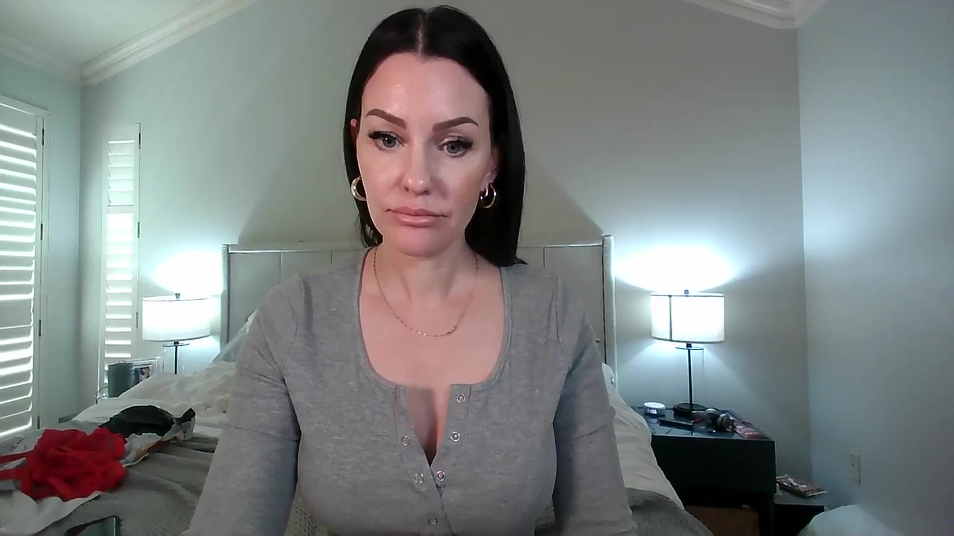 Gallery image thumbnail from EvangelineLux's myfreecams stream on, 04/16/2025, 18:39 image 7 of 20