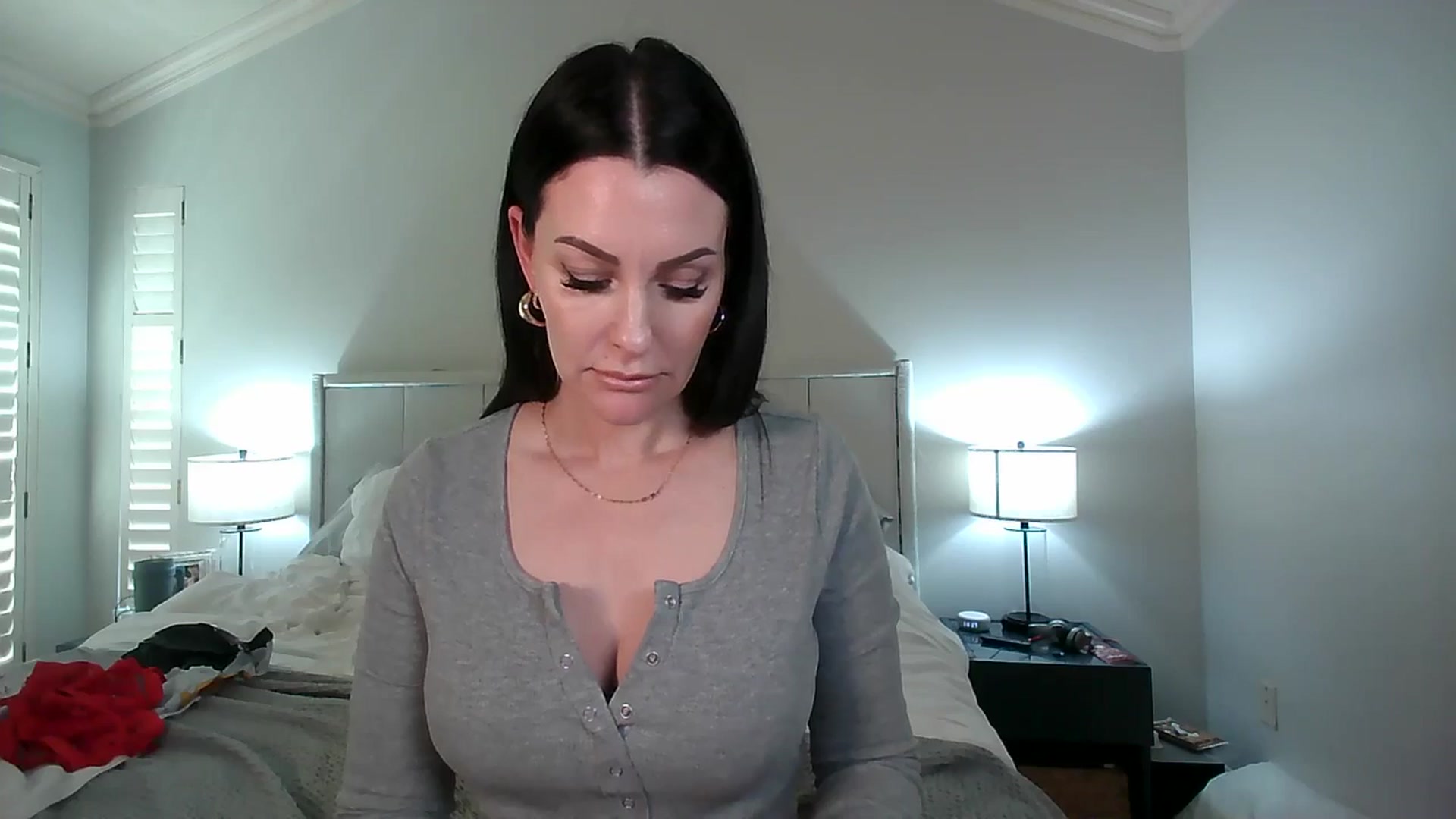 Gallery image thumbnail from EvangelineLux's myfreecams stream on, 04/16/2025, 18:39 image 12 of 20